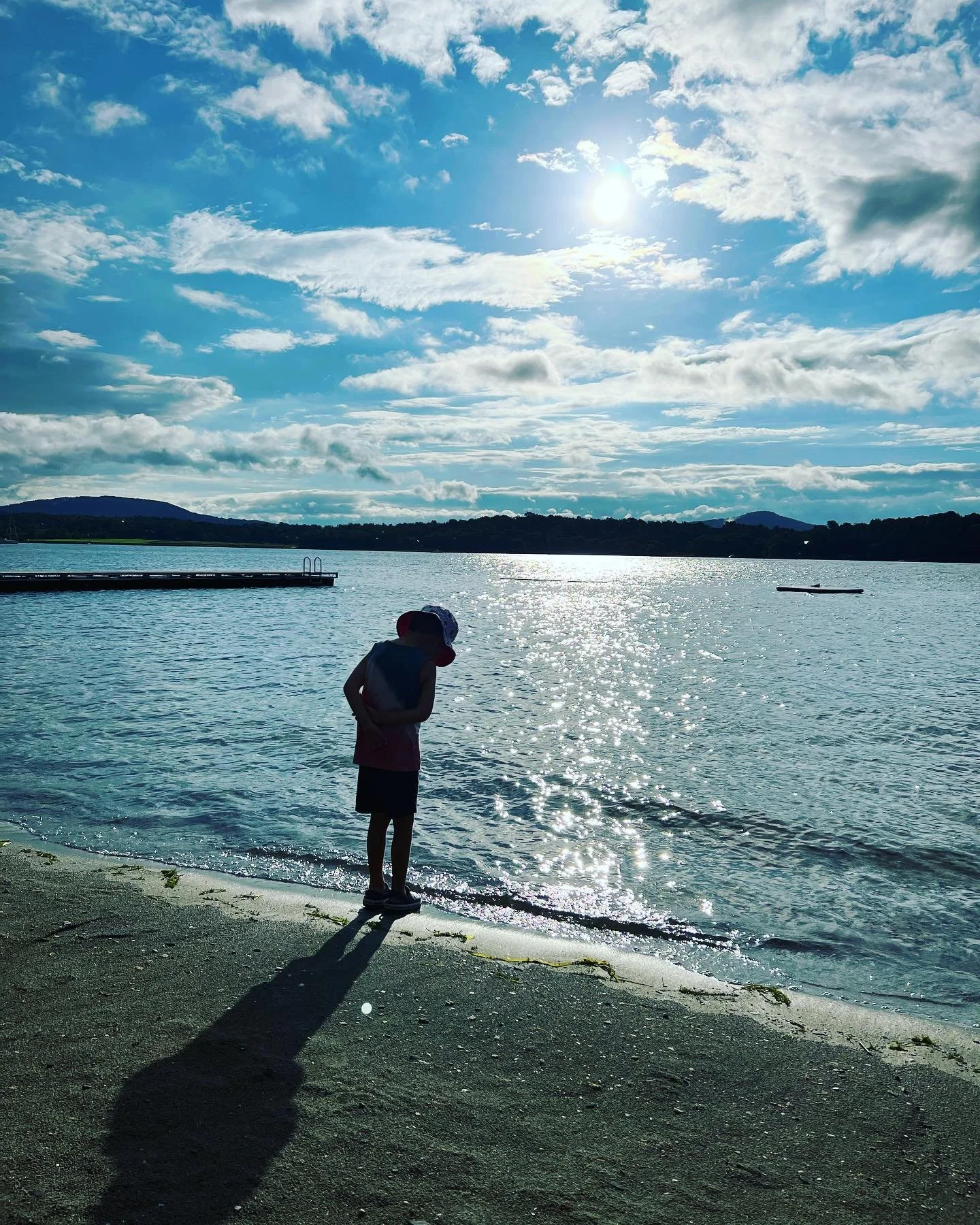 Morning beach time! 

#gardenislandvt #beachtime #vermontbeach #newenglandislands #lakechamplainislands #sand
