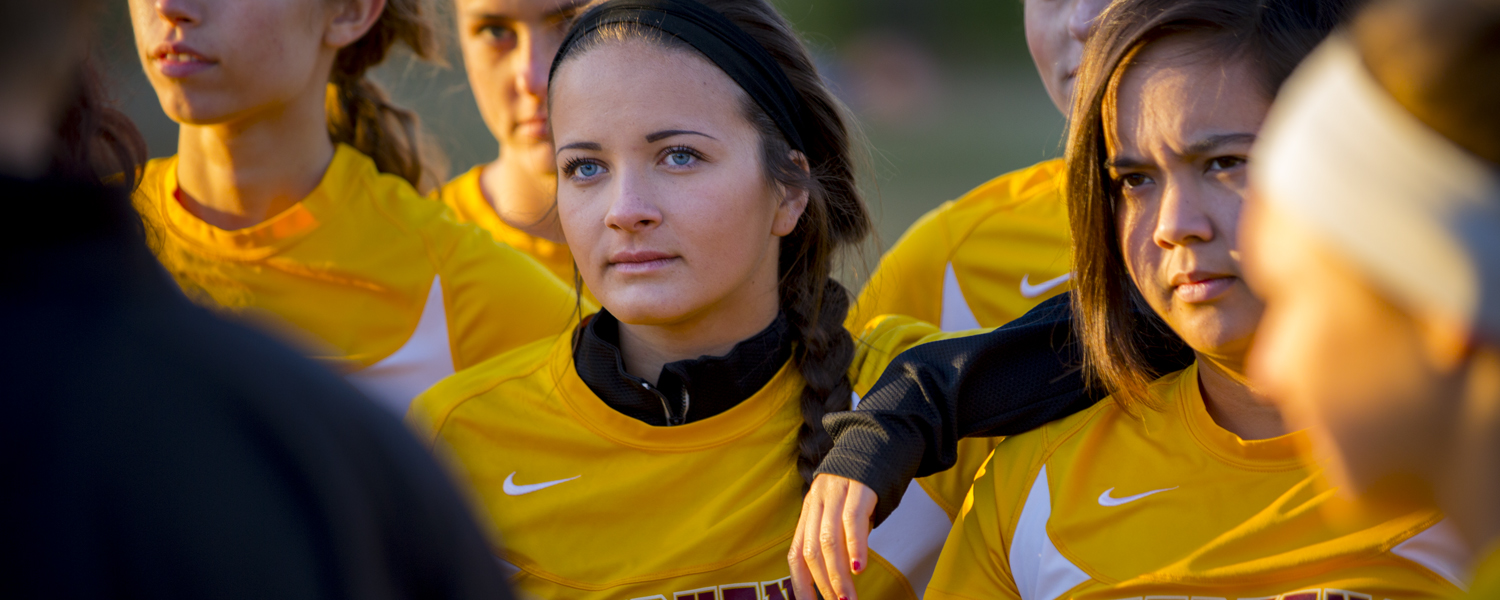 SoccerHuddle (4).jpg