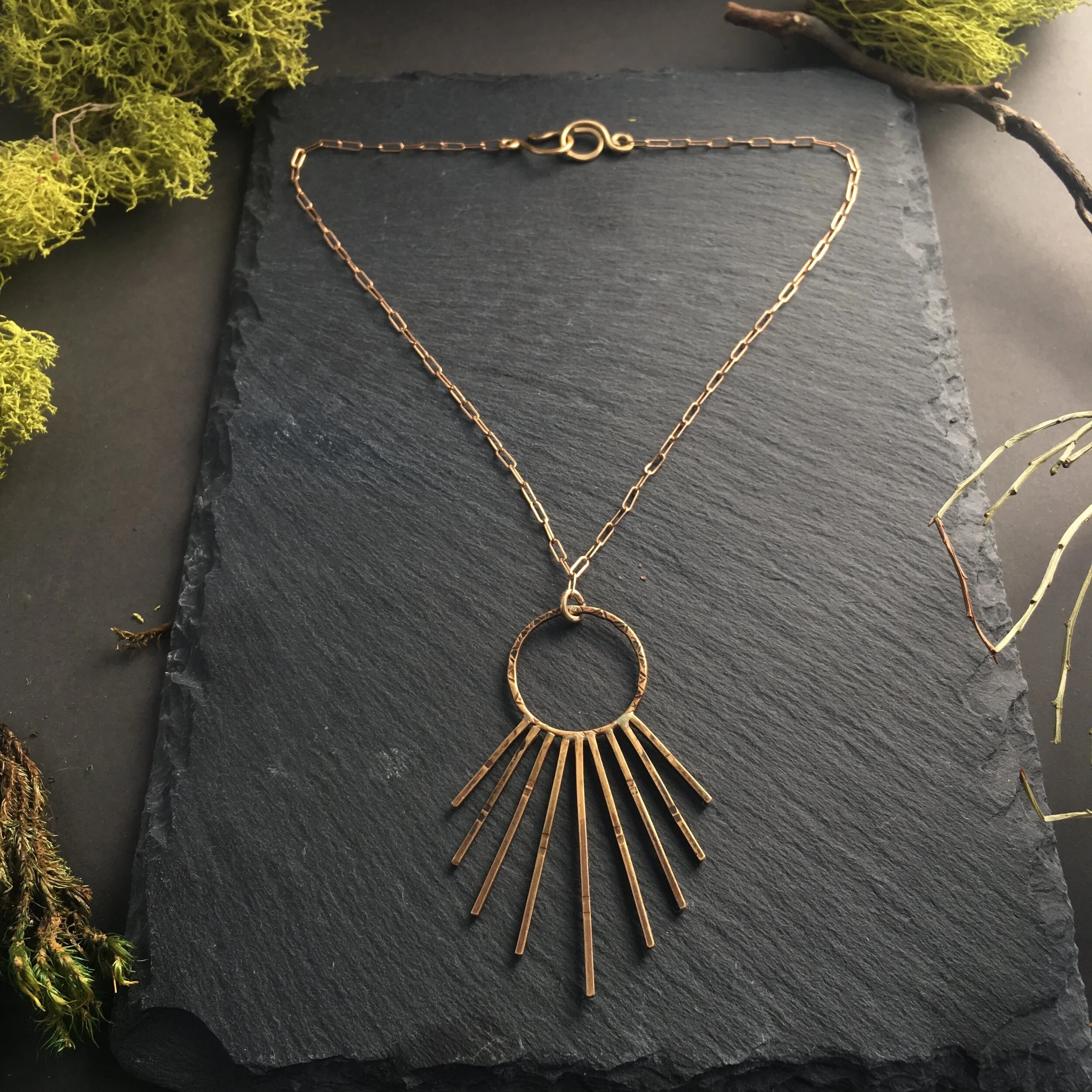 7E905953-C1F5-409E-A240-FB1D895FE7DF