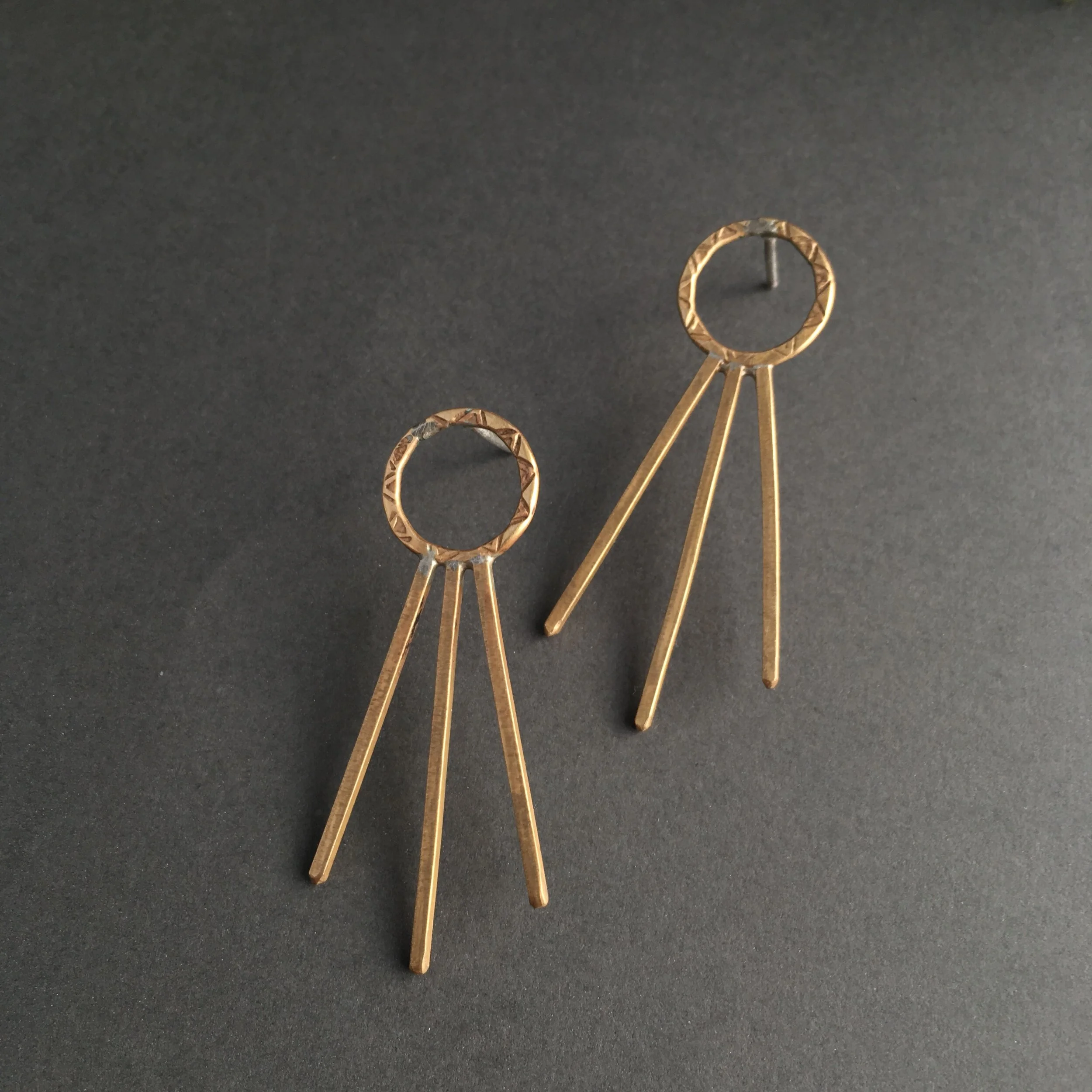 EAF9ADF0-DCB1-440D-8C41-59CB1A64648C