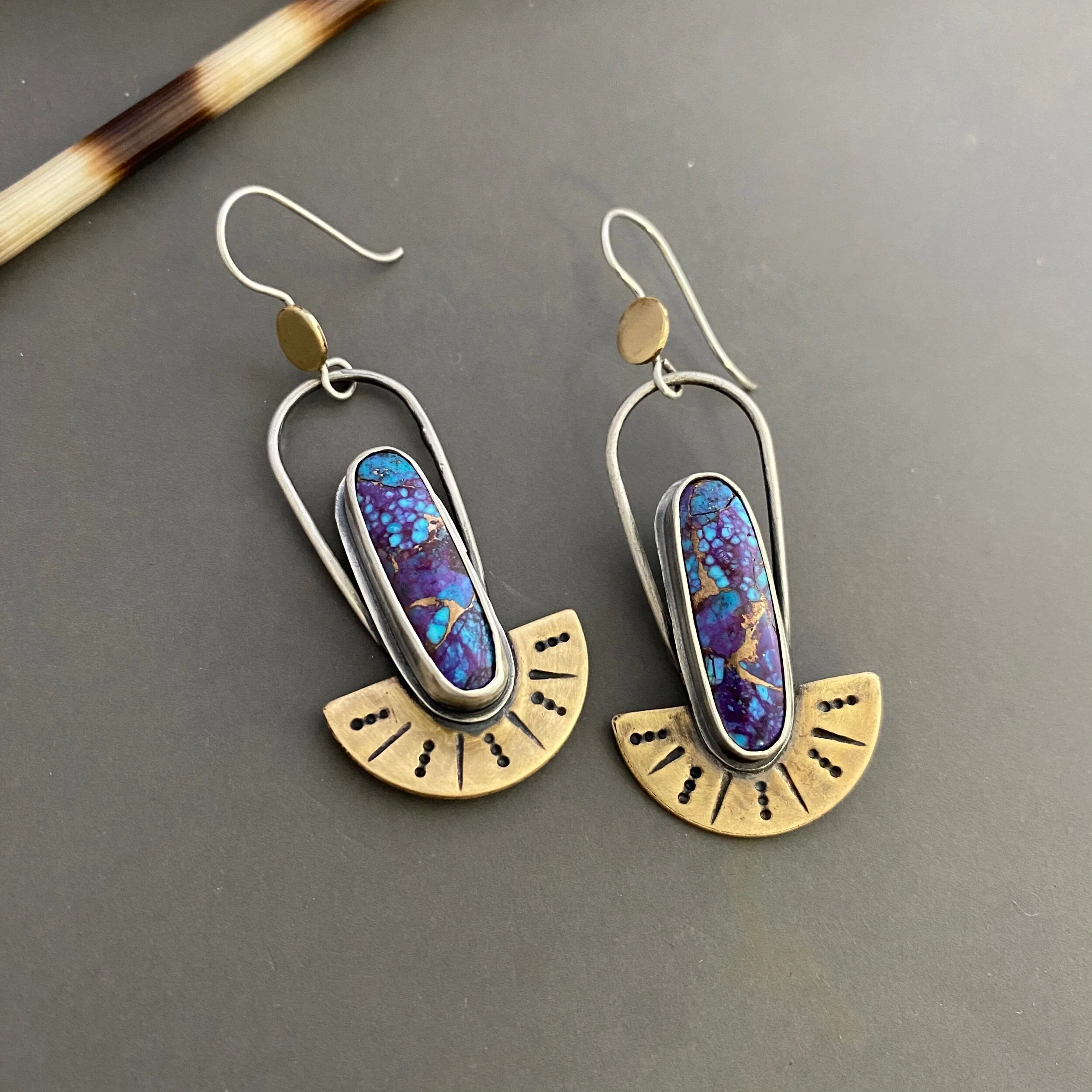 DFBC91B7-FC88-451B-8CA2-FDAF0F2D332D