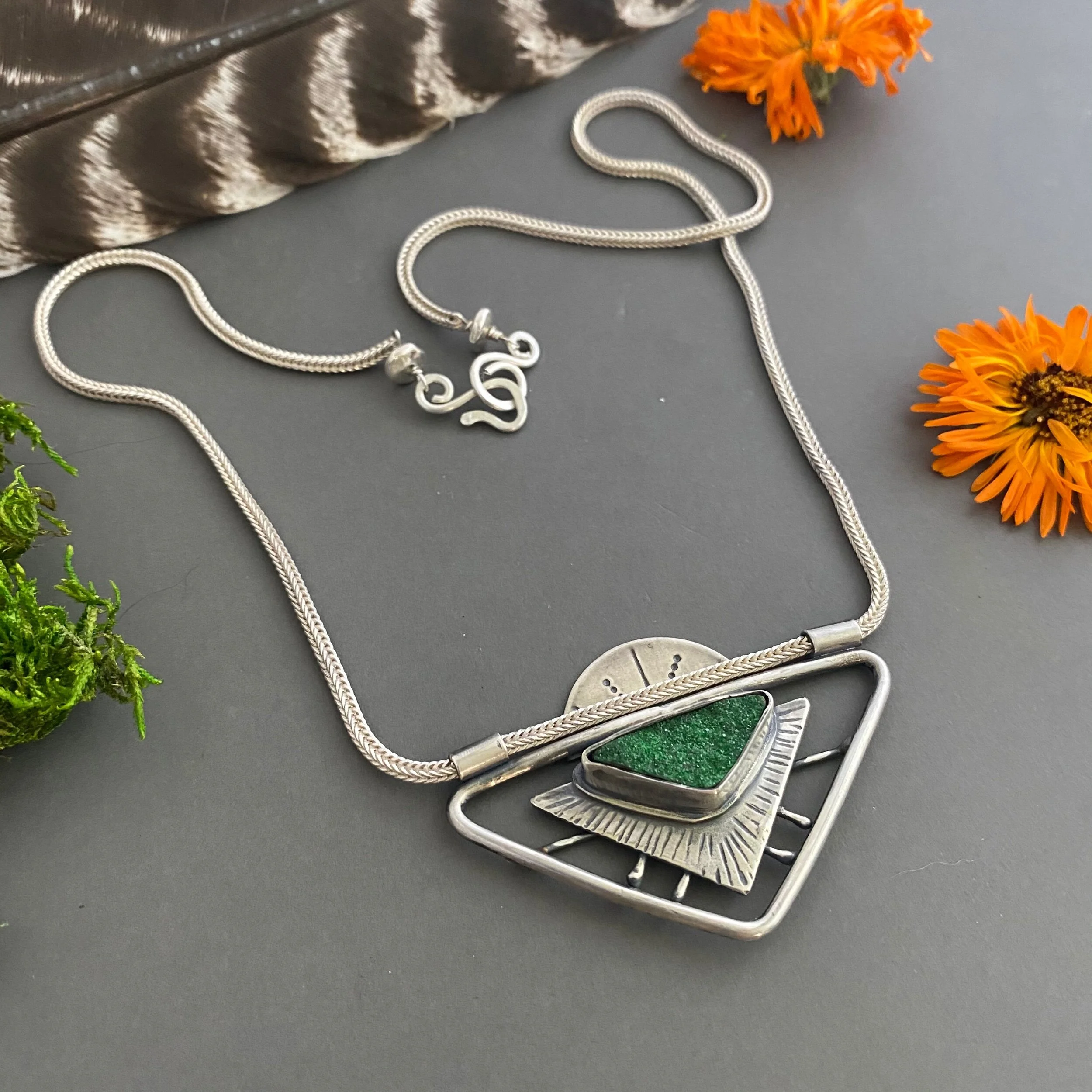 DECB9DB8-D8A4-422A-BB48-2CFE342E6D52