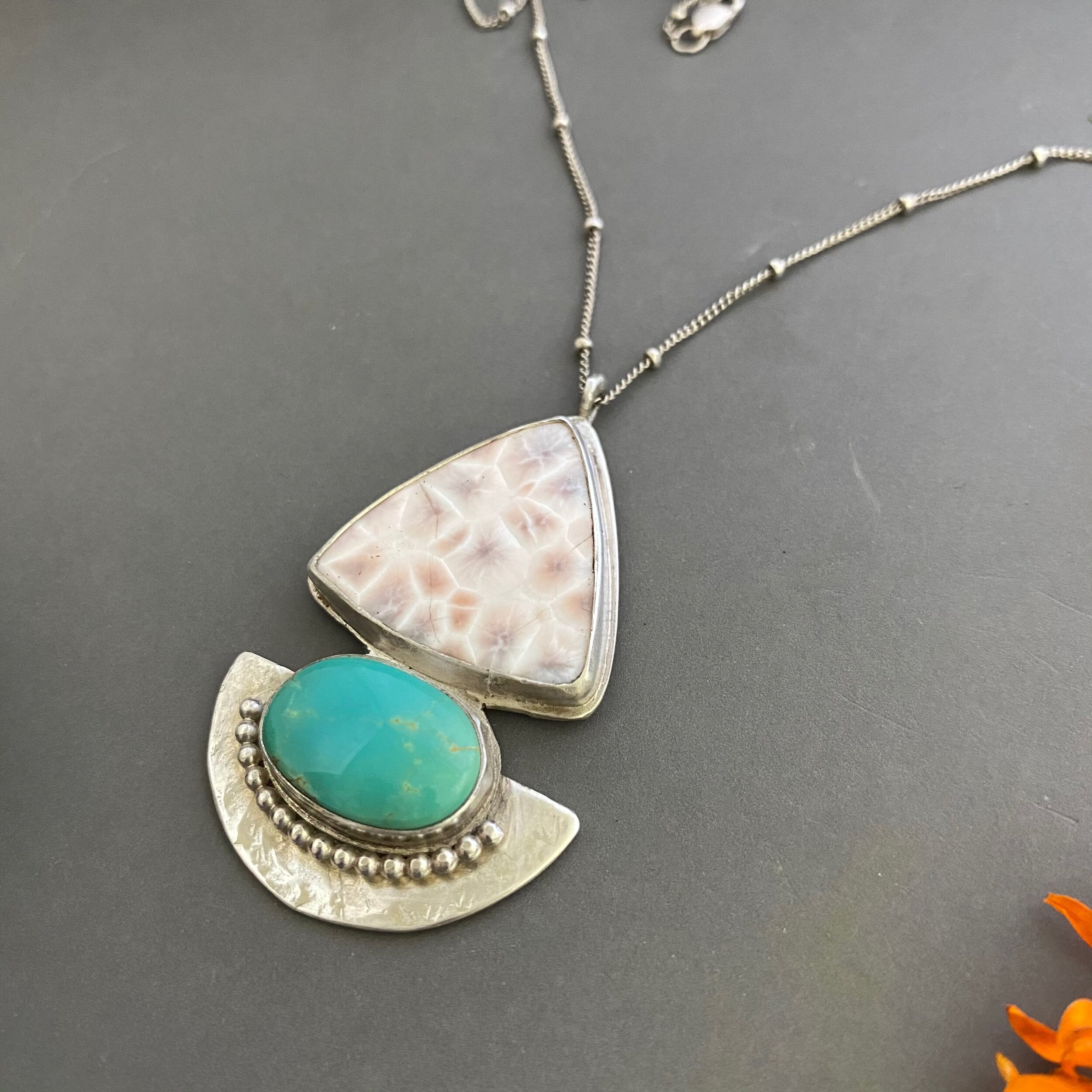 417D93B0-46A9-4F15-89E4-F89ABC596D33