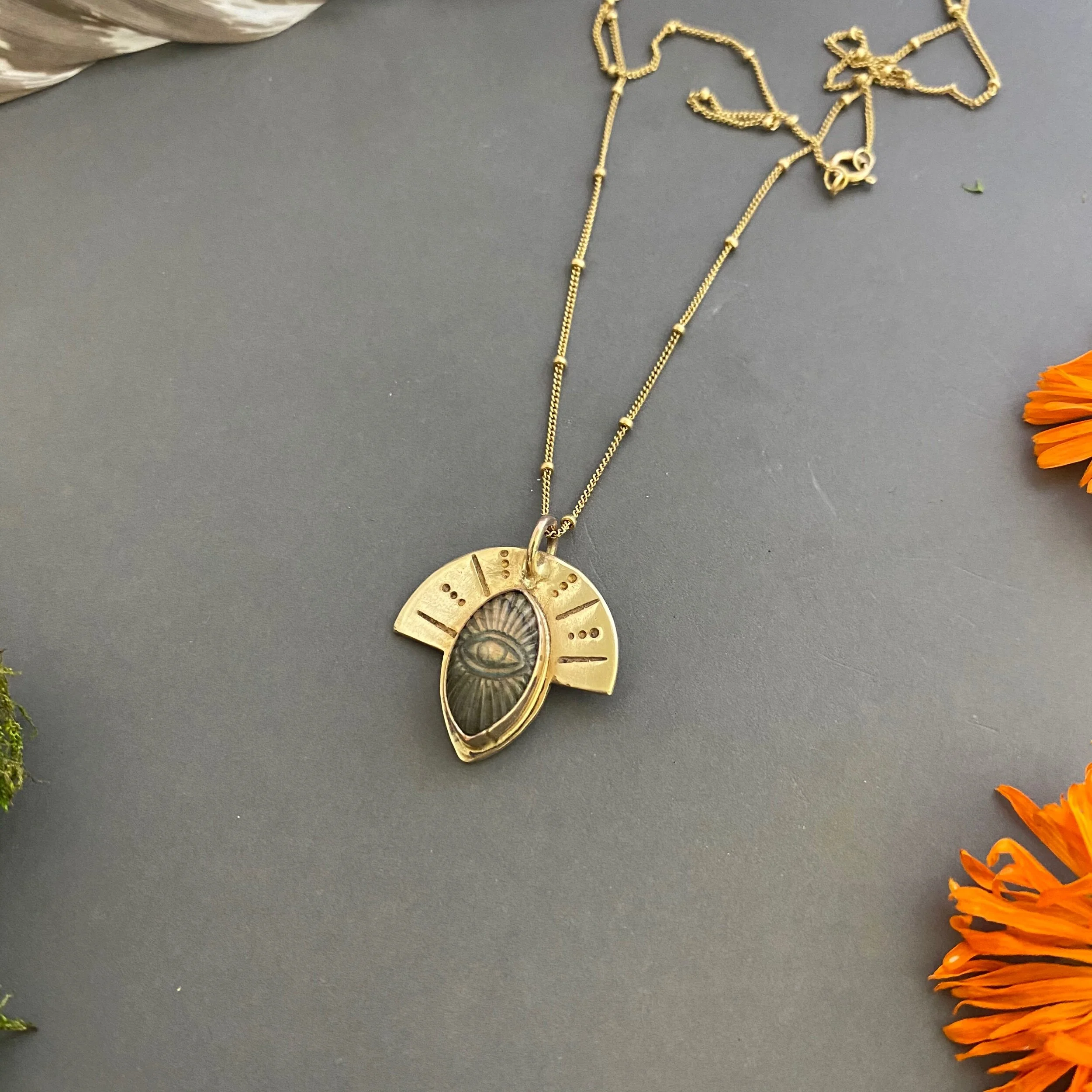 C86E4AF3-4C1A-40A5-A5C2-57F0B1569245