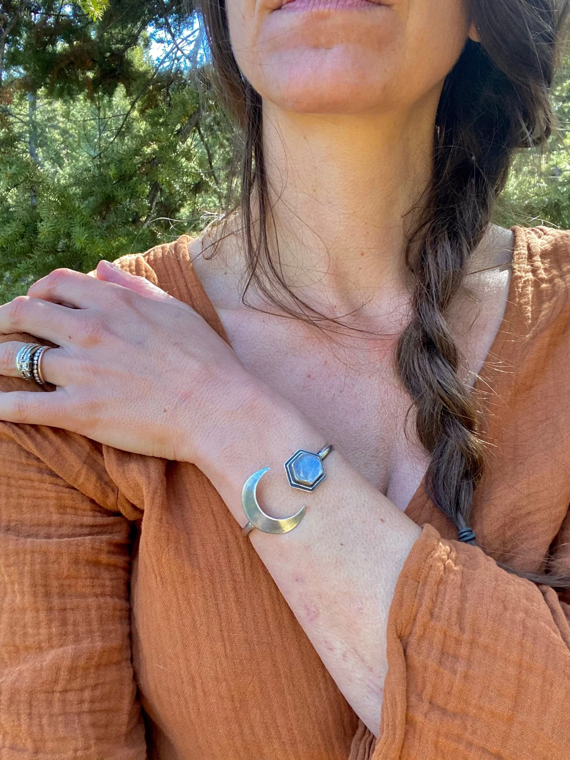 B8310B39-949A-4002-8852-DB24AB59229C