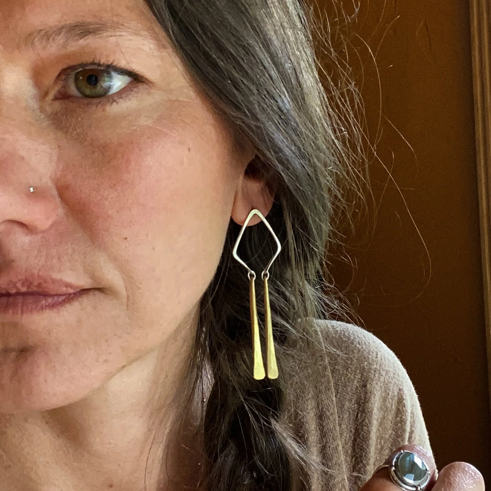 C58DDF3B-308A-4D41-B6C0-03E05DC233EA