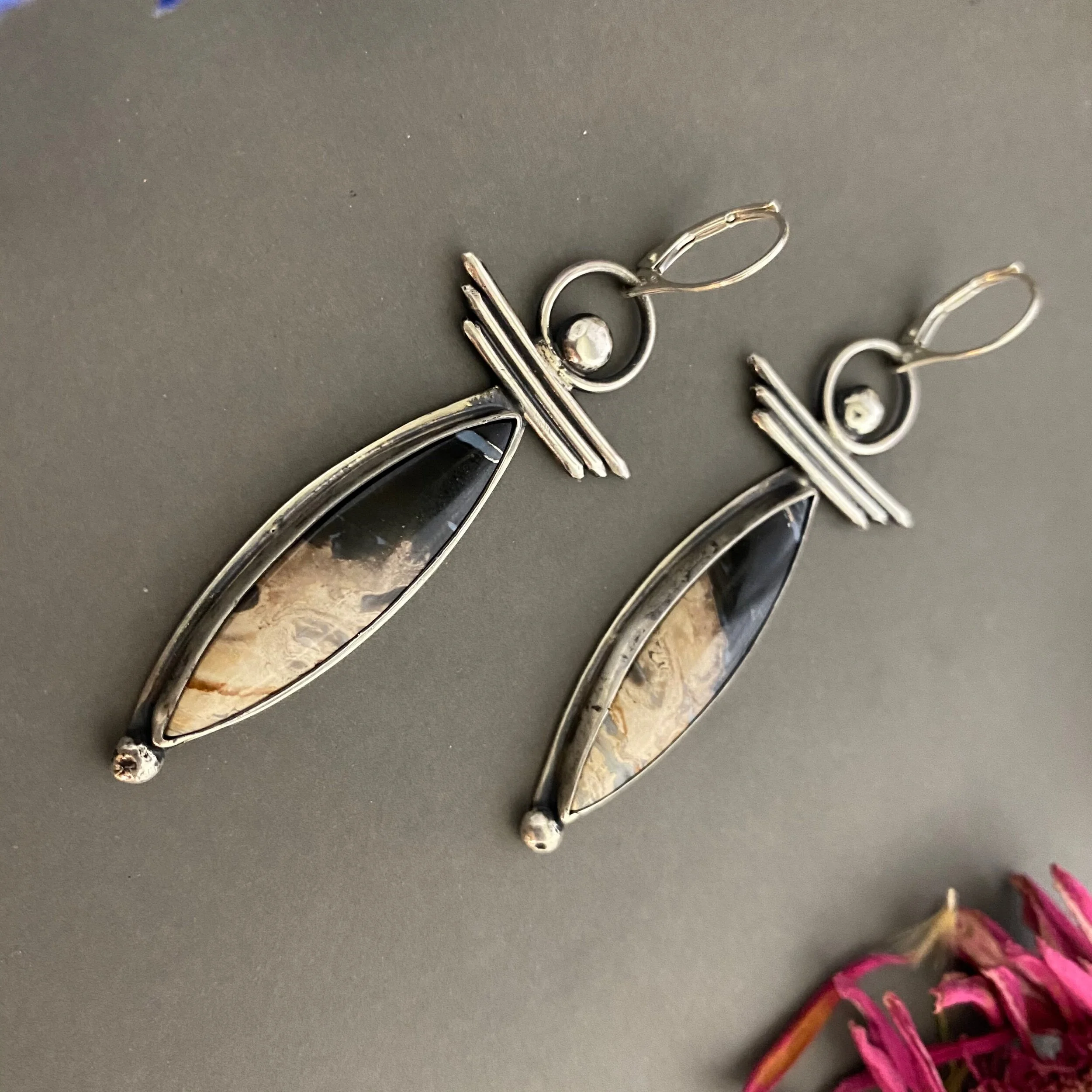 10B6C59B-0AA1-44E1-B097-7C779EB75C7E