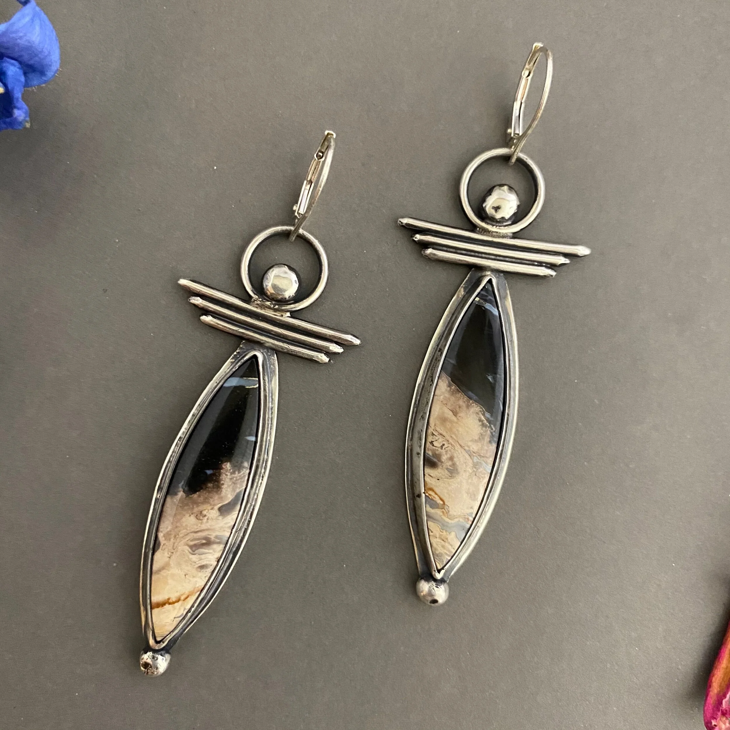 3B122F5E-D384-488B-82C6-94C9A937F44D