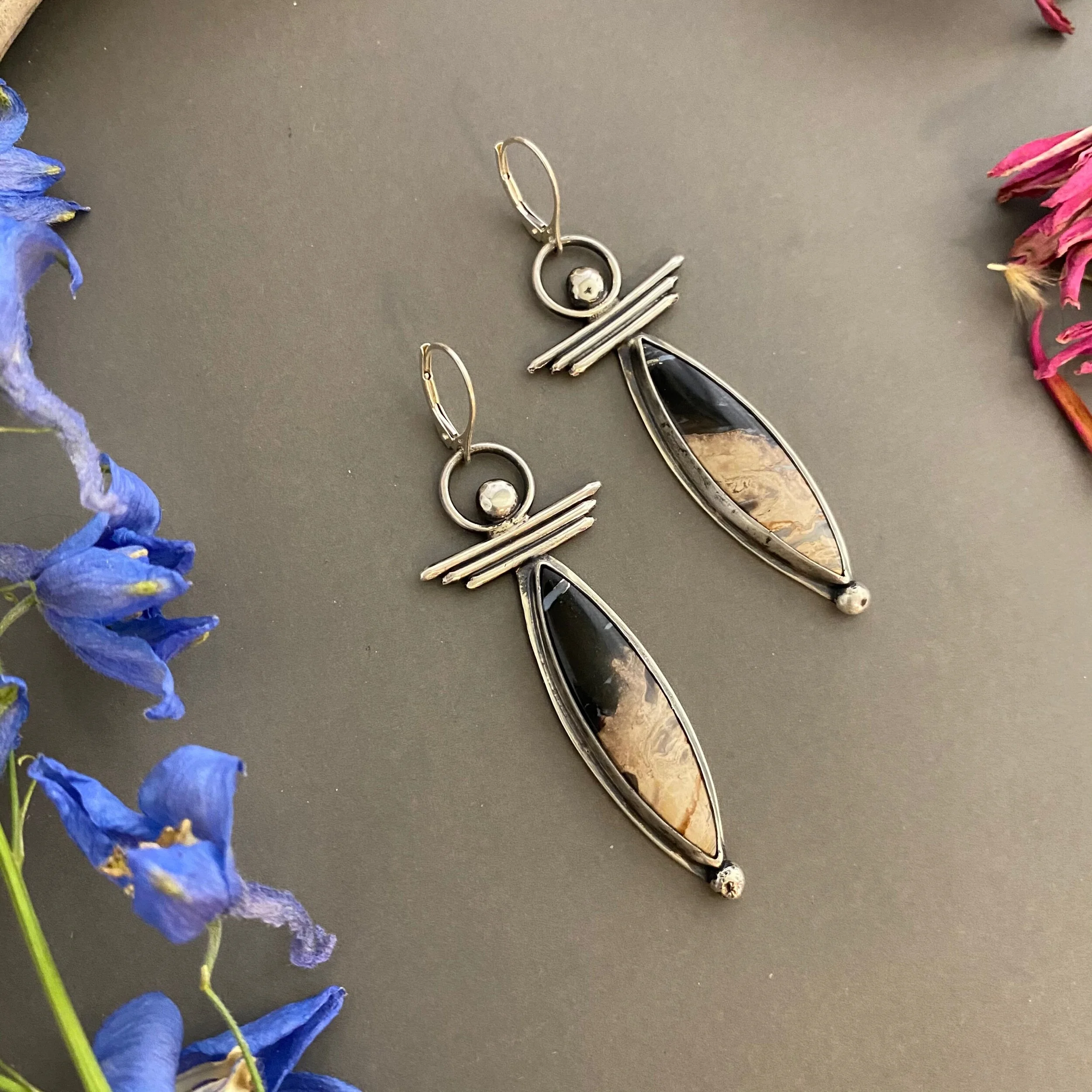 585D3A8F-580A-4A02-AA13-C236D989C096