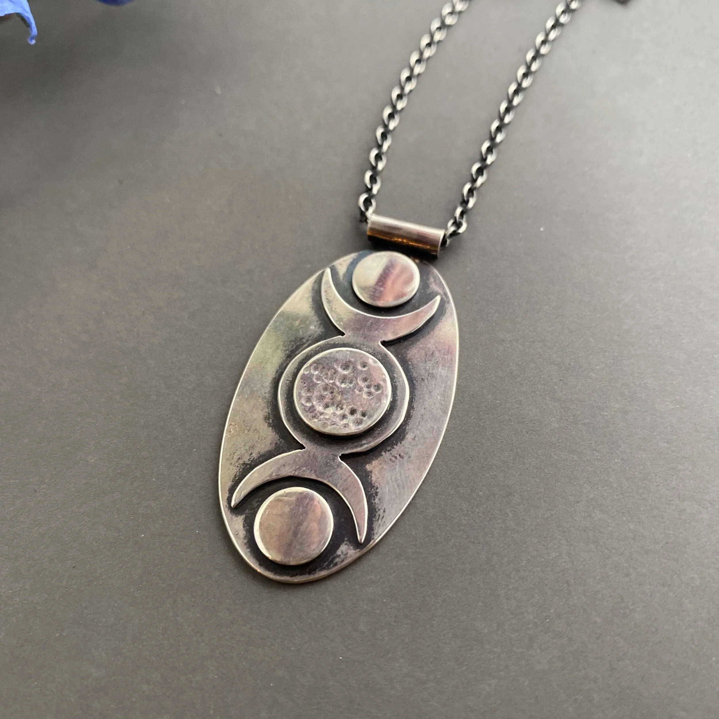 B59B0895-A157-47DA-981B-FF80182F7F5B