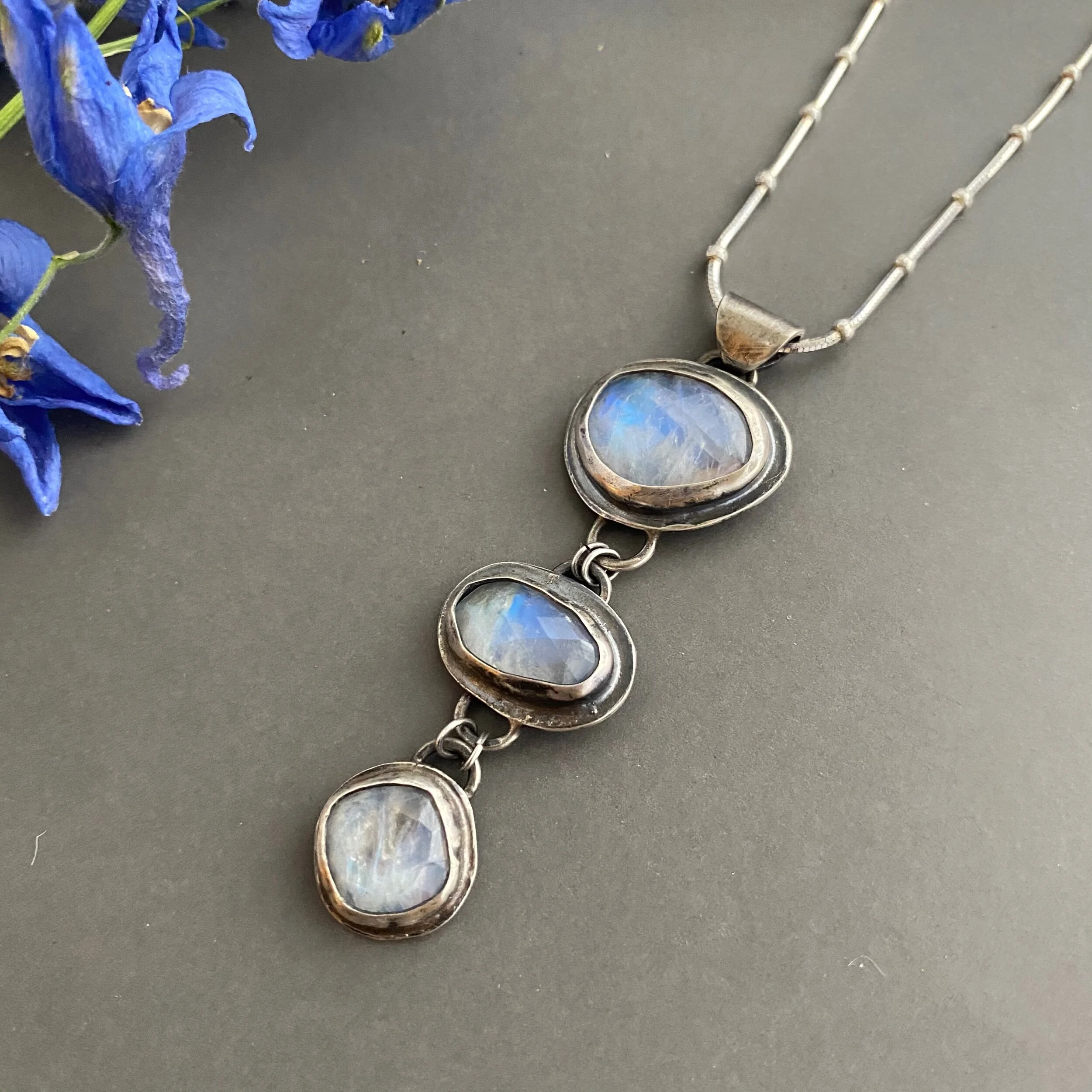 AC0F08B7-F6F4-4FAD-B45B-FA9BF2517FE0