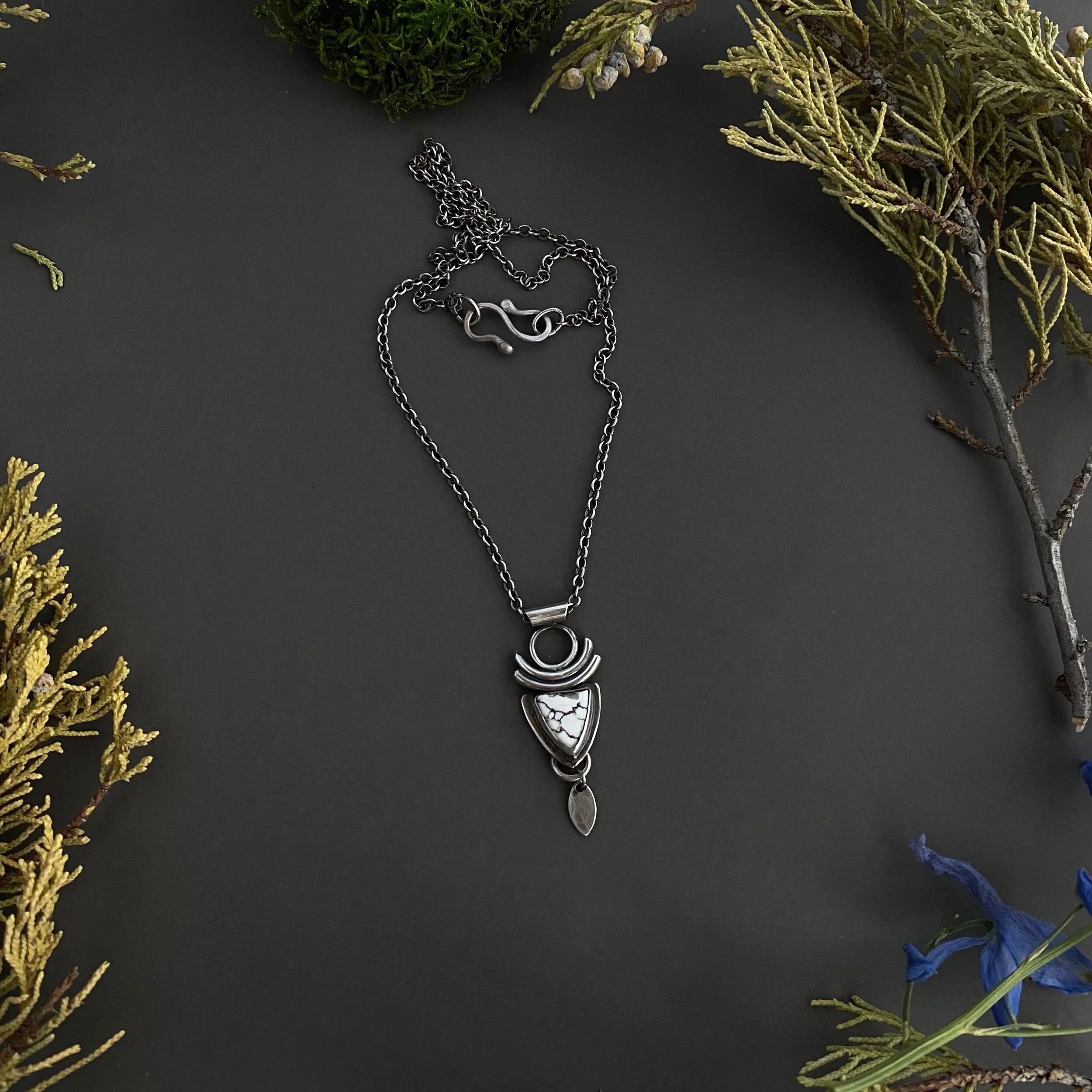 0444CBB1-90C3-407A-A7E8-5A925BE55483