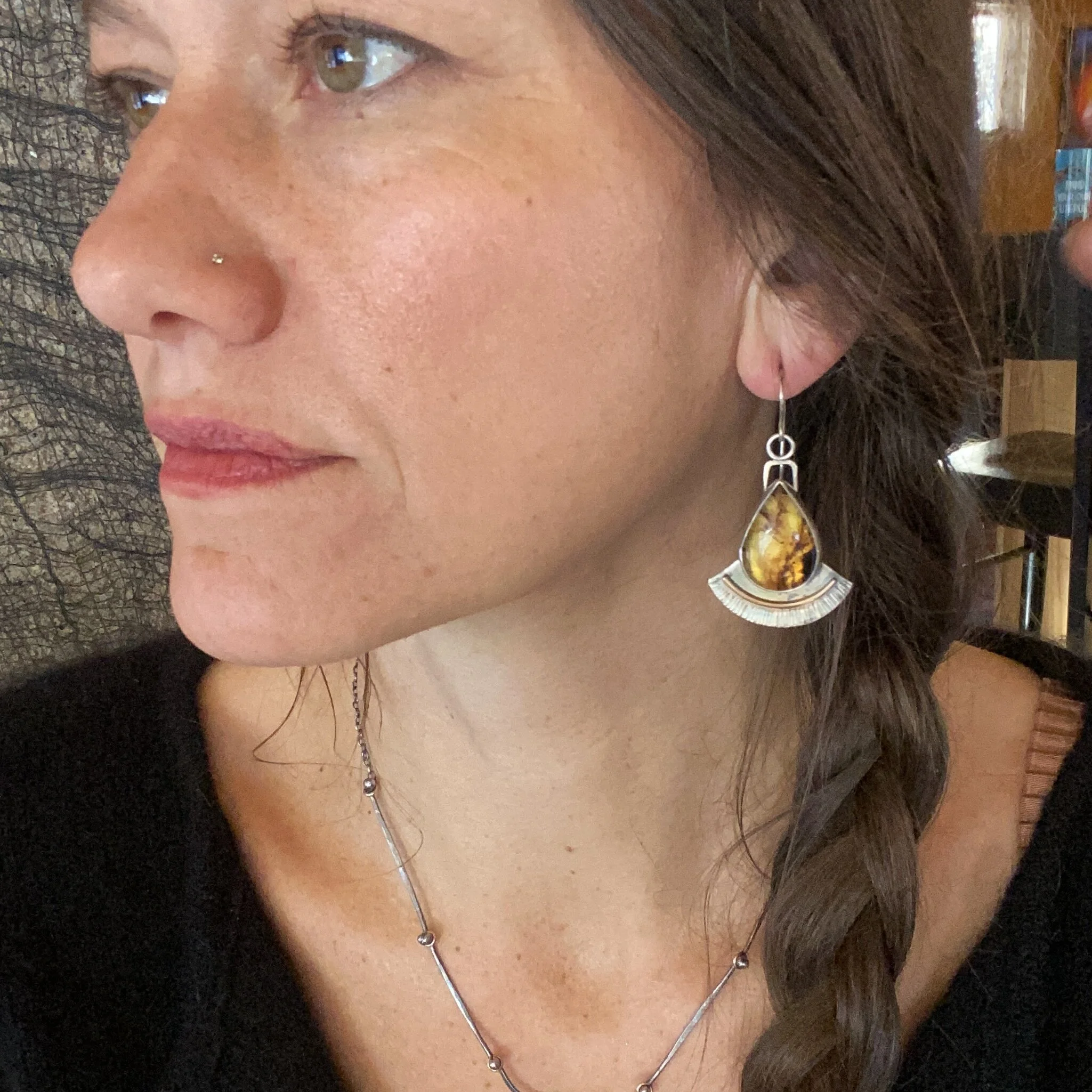 C87D21DA-0B0D-4E3E-8E74-4A4DA1ABA358