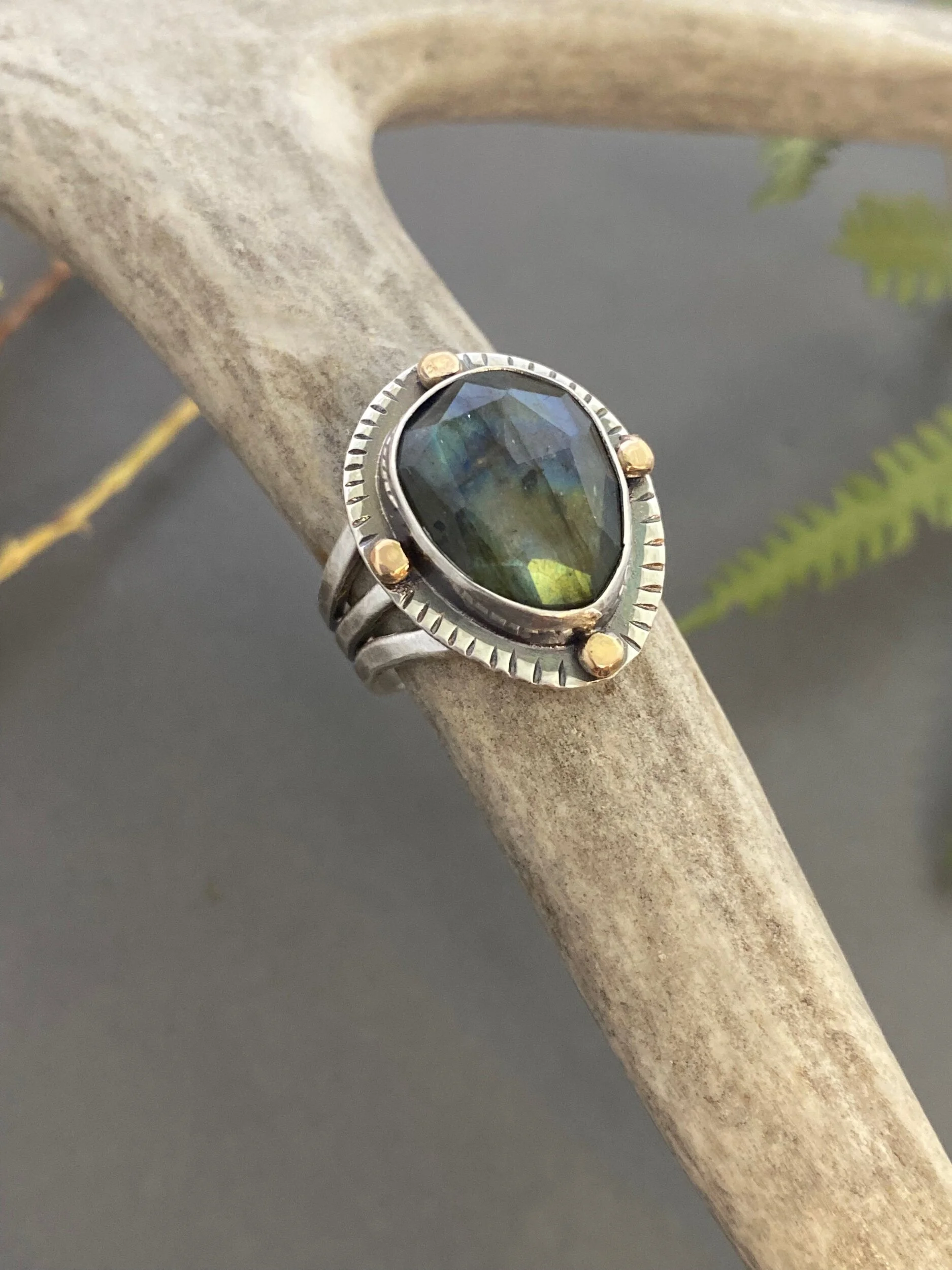 C22C90A7-E138-4A0F-ACC5-2575F62B38CD