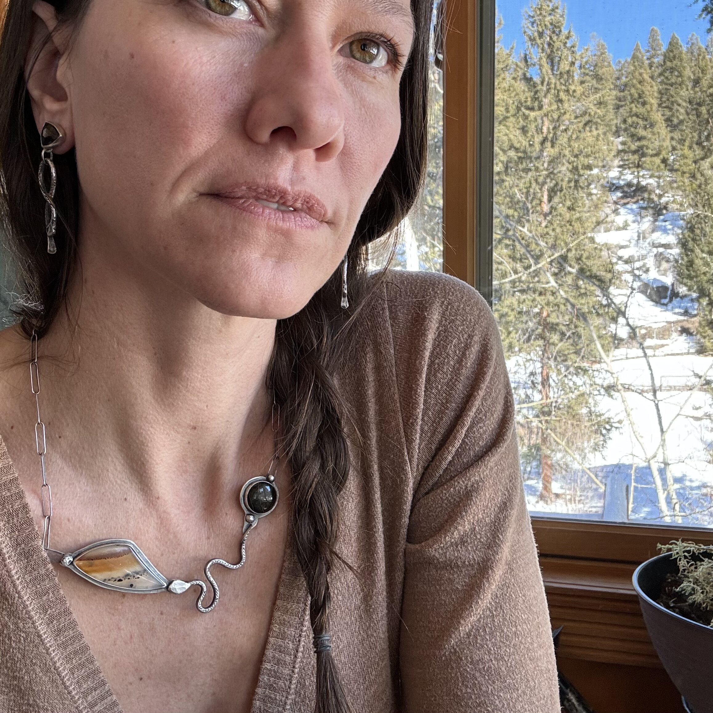 9B6D6D96-32FA-4048-8404-5D4EB8A5CF34