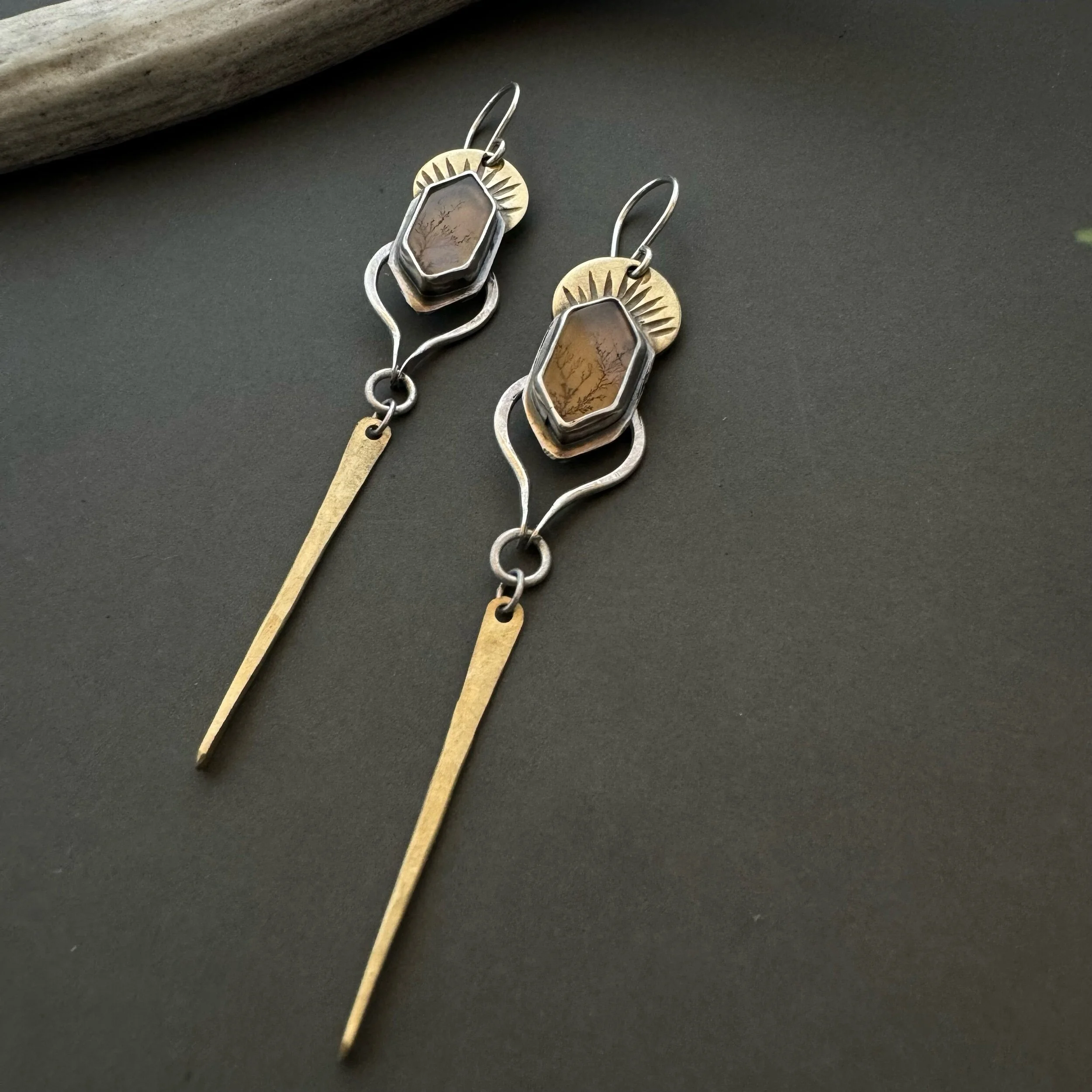 85742ADD-7B40-4B9F-9867-B99E1EDB7F0C