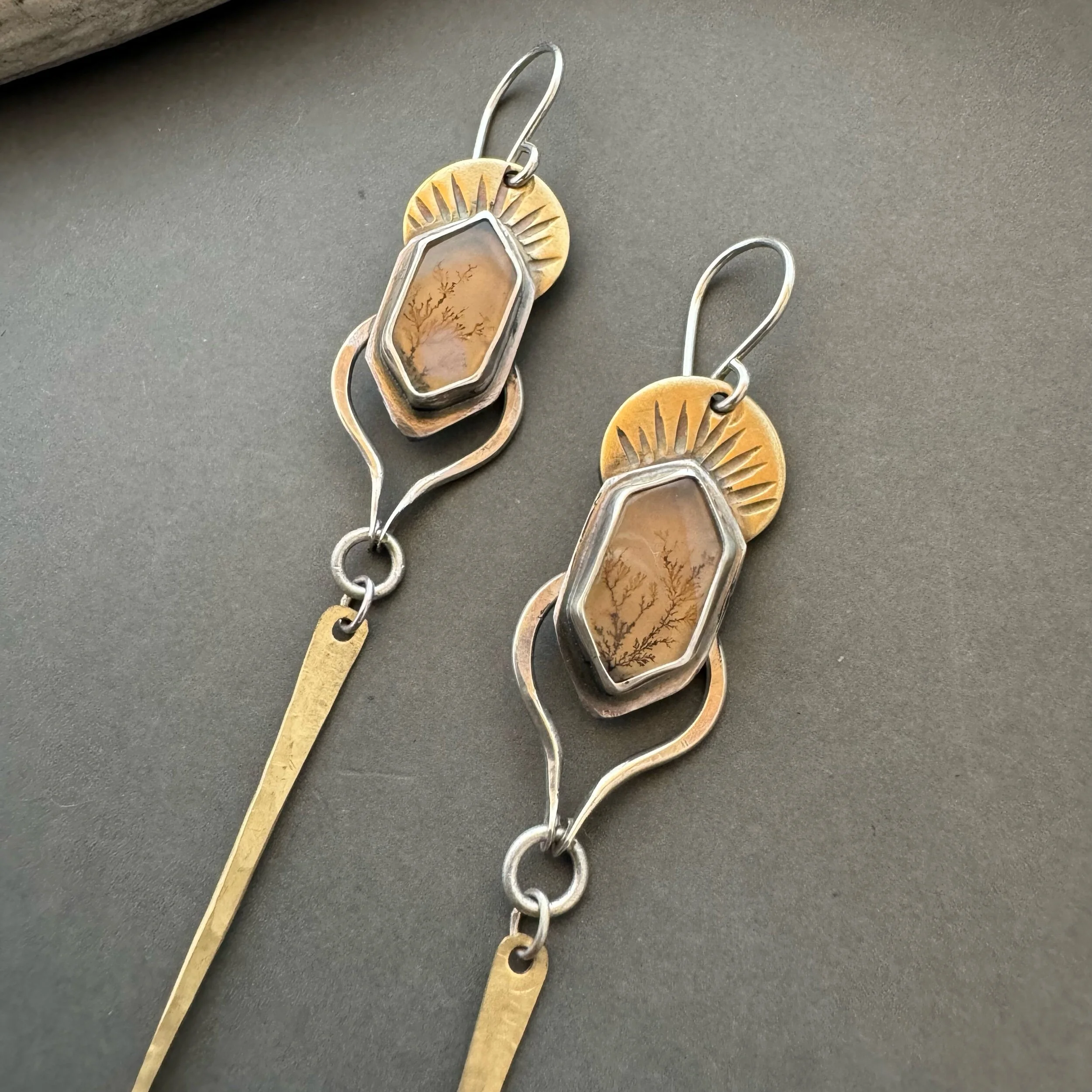 5645EDE2-D842-4355-AD32-AC9FC7814F1A