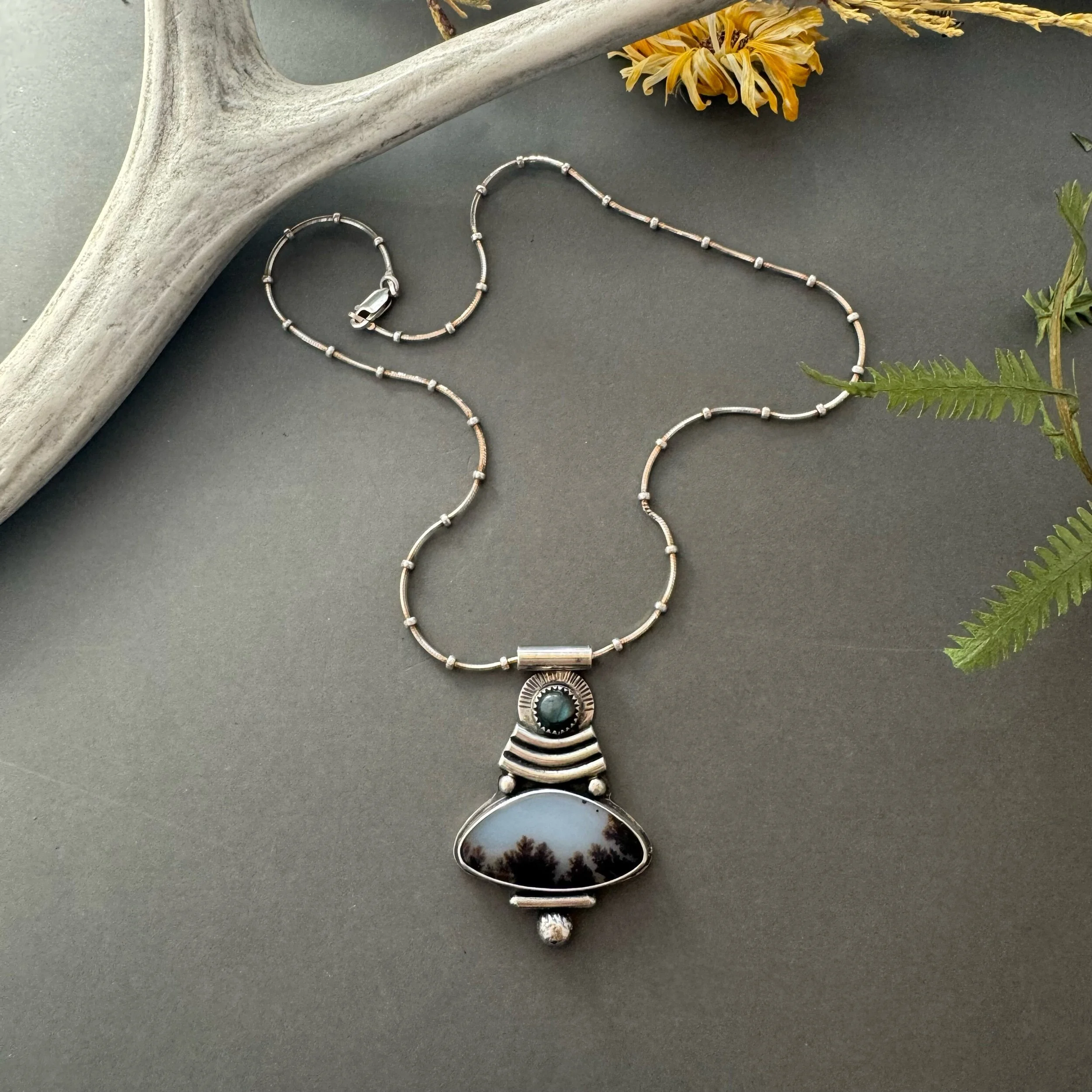 D3D61527-F496-473E-831C-88FD54171BC7