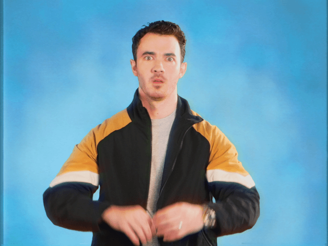 02_KEVIN_GIF.gif