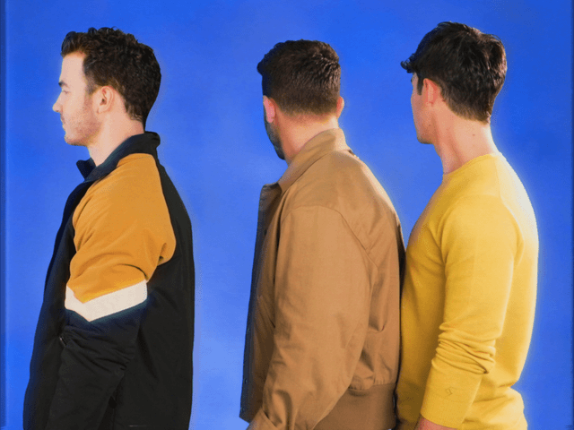 02_GROUP_GIF.gif
