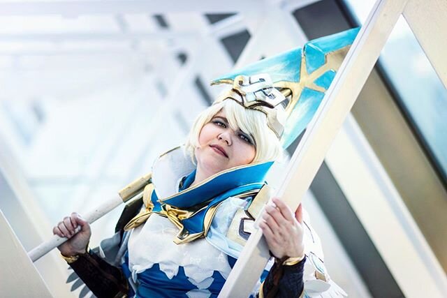 ❄️❄️❄️
.
.
Excited to see everybody and do some seeding shoots at Ohayocon next weekend! Who&rsquo;s gonna be there and what cosplay are you most excited to wear?😊
.
#fireemblem #fireemblemheroes #cosplay #cosplayer #cosplaygirl #photography #canon 
