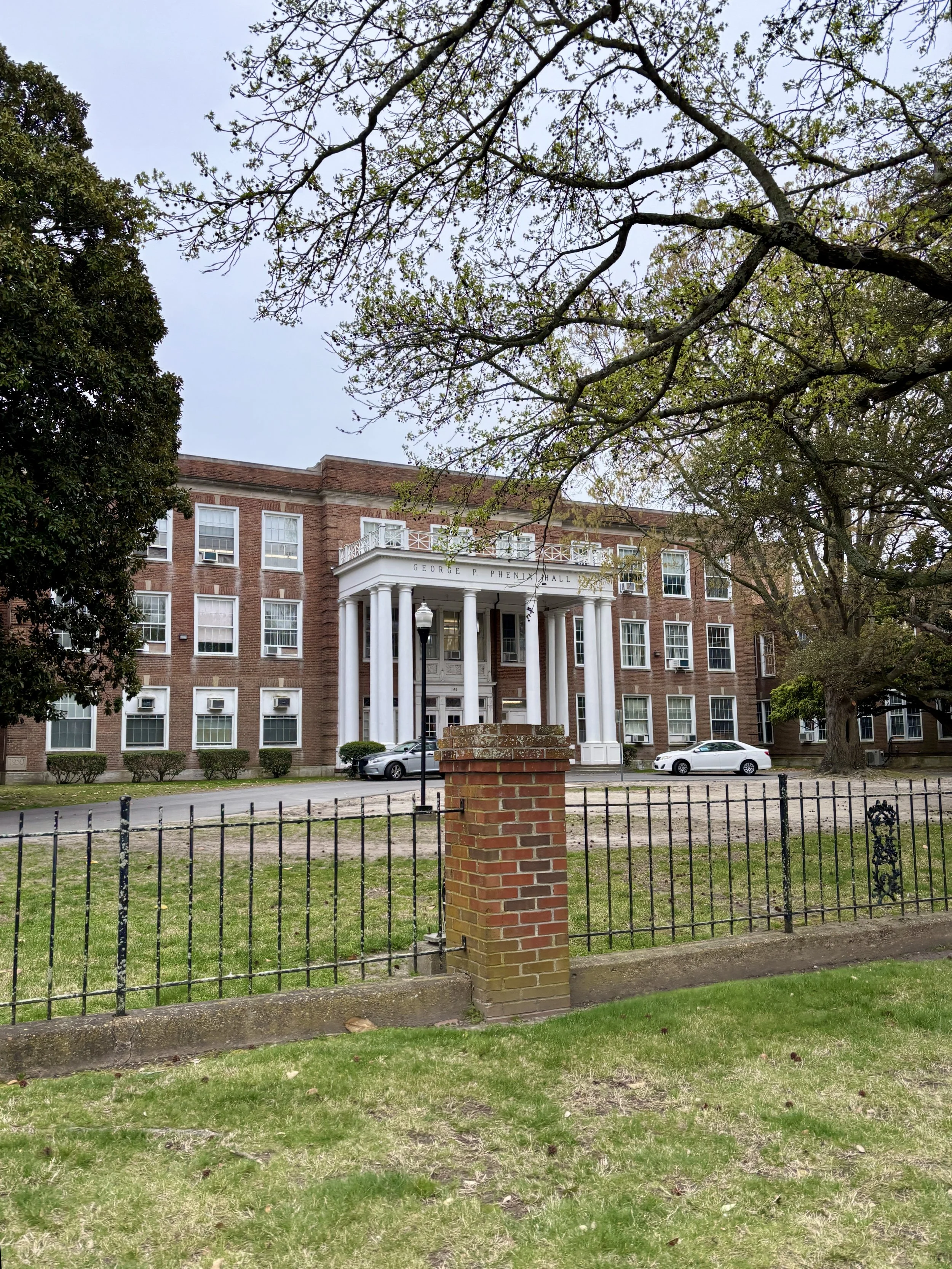 Columned building at Hampton U