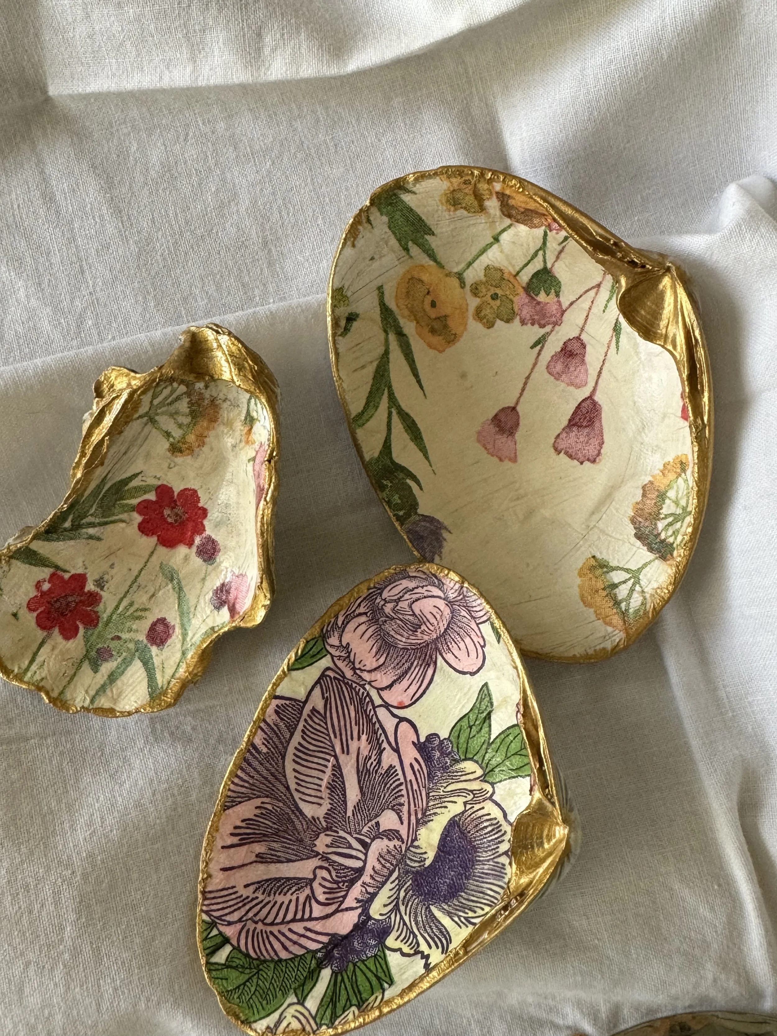 Decoupage Shells