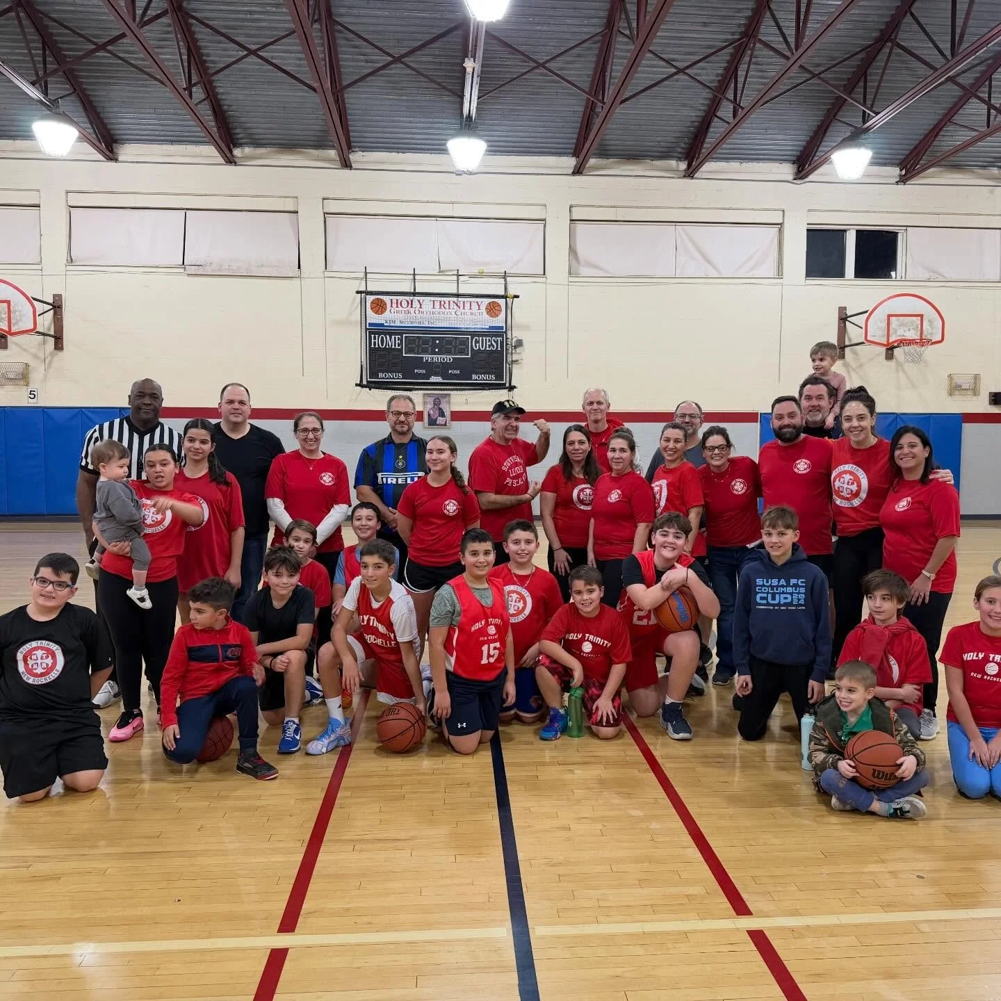 Nothing but net! 🏀

Our JOY group participated in a Parents vs. Kids Basketball Fundraiser last evening, with proceeds benefiting @saint.basilacademy and our Youth Ministry programs. The evening was filled with heaps of energy, teamwork, and friendl