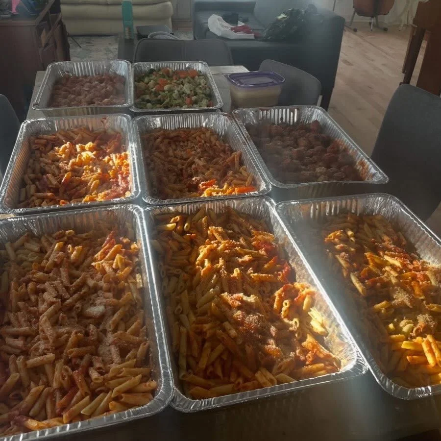 Thanks to our wonderful volunteer Alex Soures, about 60 men at the Oasis Shelter in New Rochelle enjoyed a hot and nutritious meal of  pasta and  meatballs!  You, too, can volunteer to cook for Oasis, and/or donate $150, the cost of a meal.  Reach ou