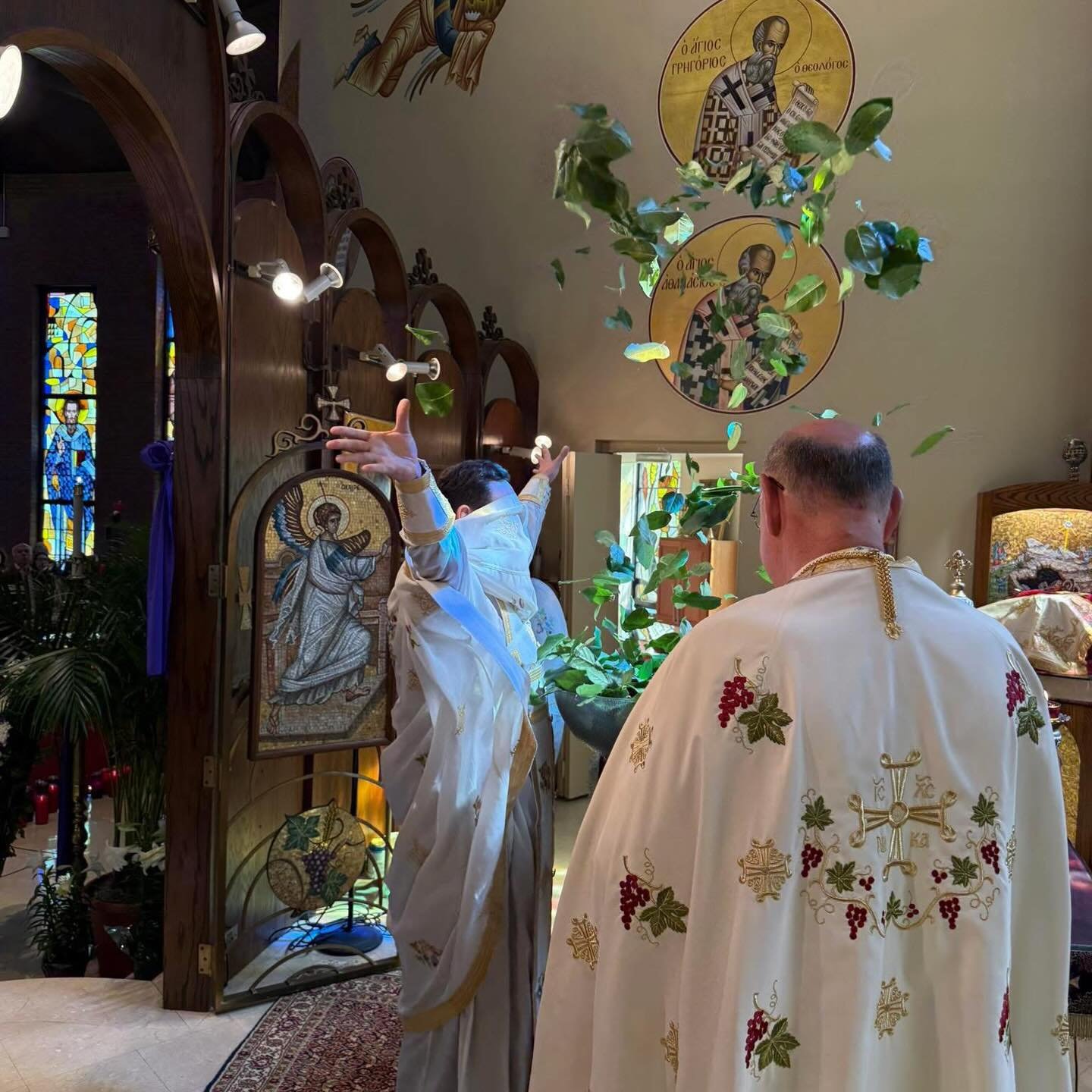 &Alpha;&nu;ά&sigma;&tau;&alpha;, &omicron; &Theta;&epsilon;ό&sigmaf;, &kappa;&rho;ί&nu;&omicron;&nu; &tau;&eta;&nu; &gamma;&eta;&nu;, ό&tau;&iota; &sigma;&upsilon; &kappa;&alpha;&tau;&alpha;&kappa;&lambda;&eta;&rho;&omicron;&nu;&omicron;&mu;ή&sigma;&