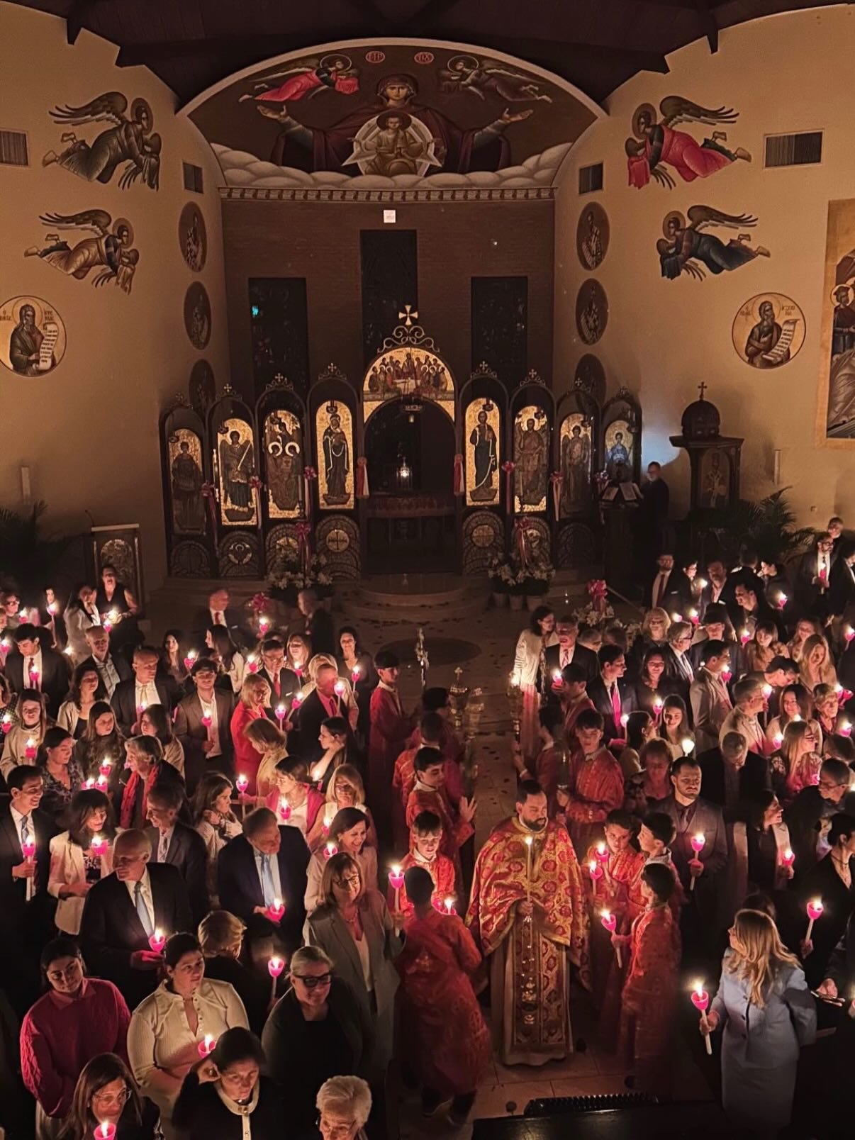 Christ is Risen! &Chi;&rho;&iota;&sigma;&tau;ό&sigmaf; &Alpha;&nu;έ&sigma;&tau;&eta;!