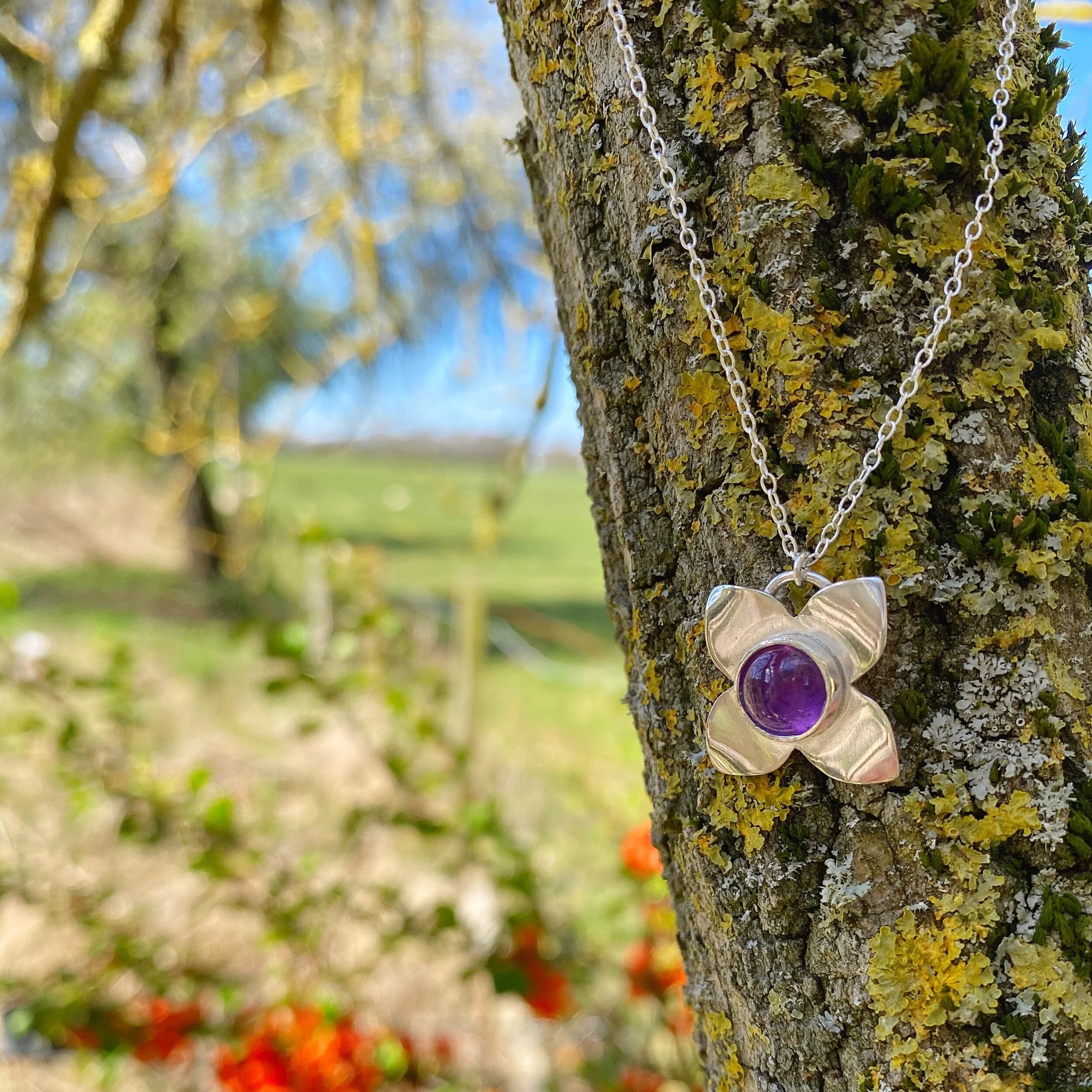 ETERNAL SPRING amethyst lilac necklace