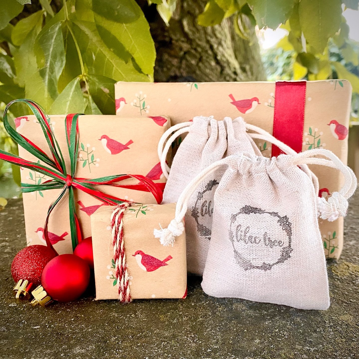 How cute would these look under the tree?

Gift wrapping is one of my favourite parts of Christmas. Seeing all the beautifully wrapped gifts under a sparking tree on Christmas Eve just gives me all the feels. 

But I know not everyone shares my love 
