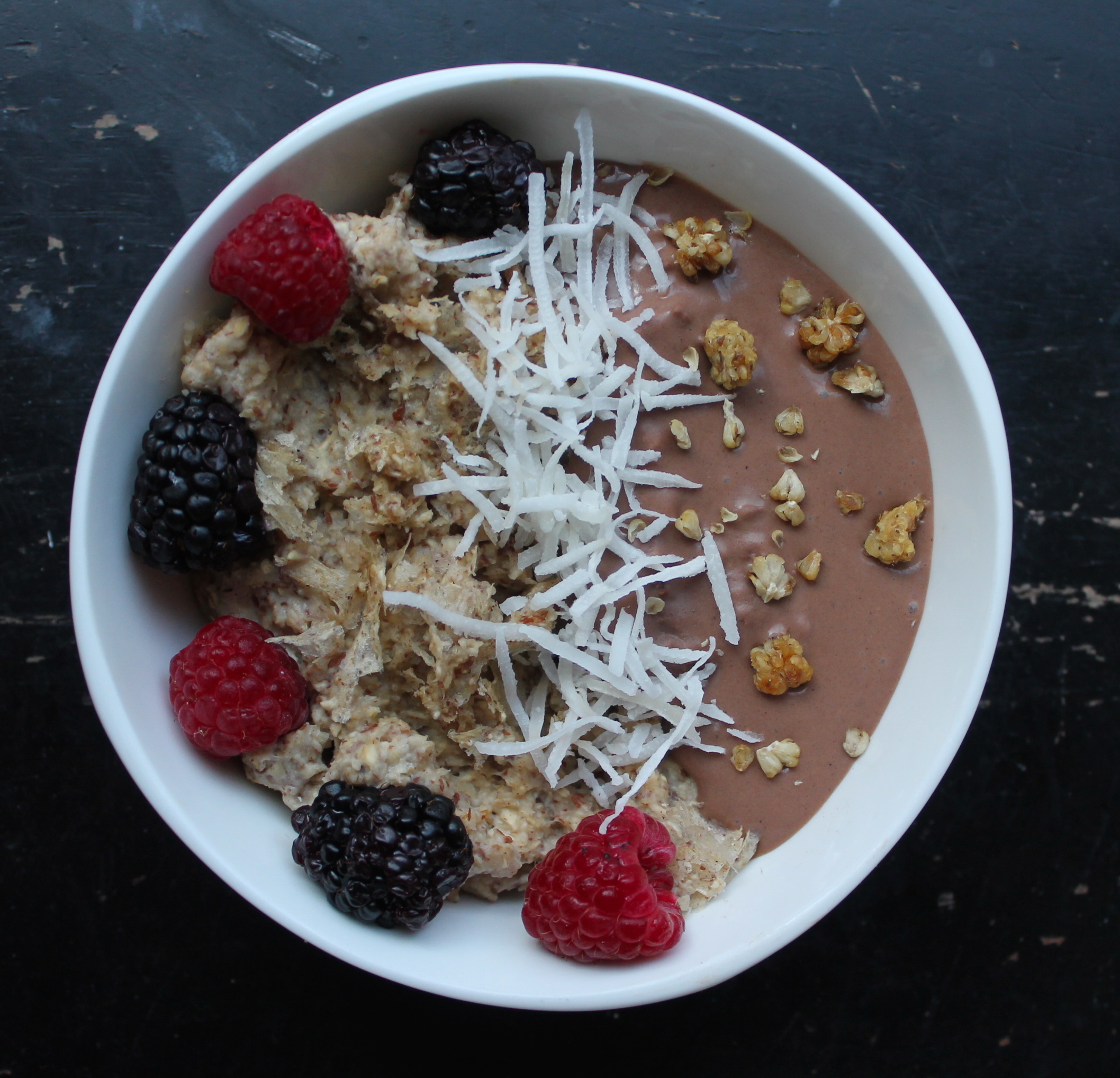 Easy Stovetop Oatmeal with Chocolate Protein Pudding — Greenanabowl