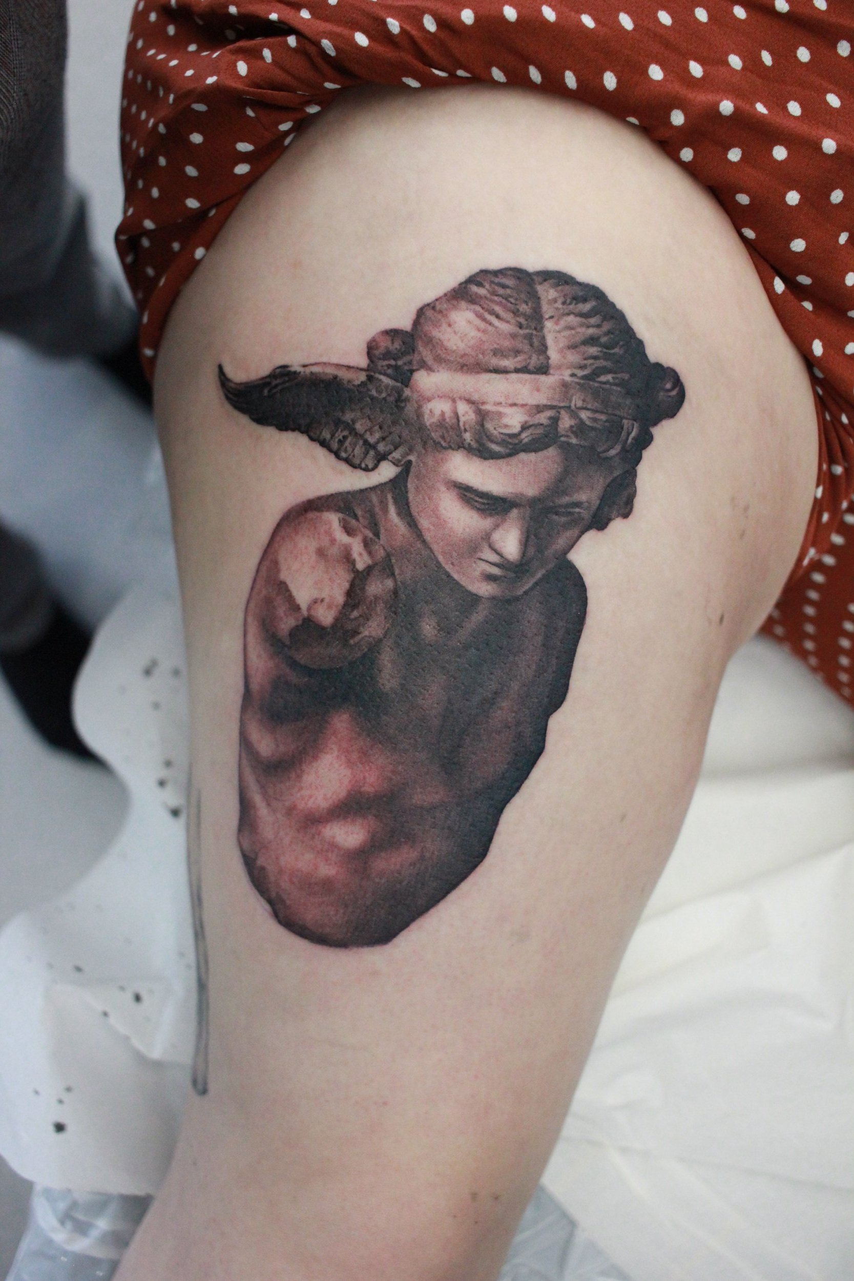 Tattoo uploaded by Yannis Steiakakis • Venus tattoo #tattoo #ancientgreek  #SculptureTattoo #sculpture #lines #ancient #venus #aphrodite #busto  #bustotattoo #minimal #minimaltattoo #minimalistic #art #tattooart #arte  #greece #bishoprotary #stattoo ...