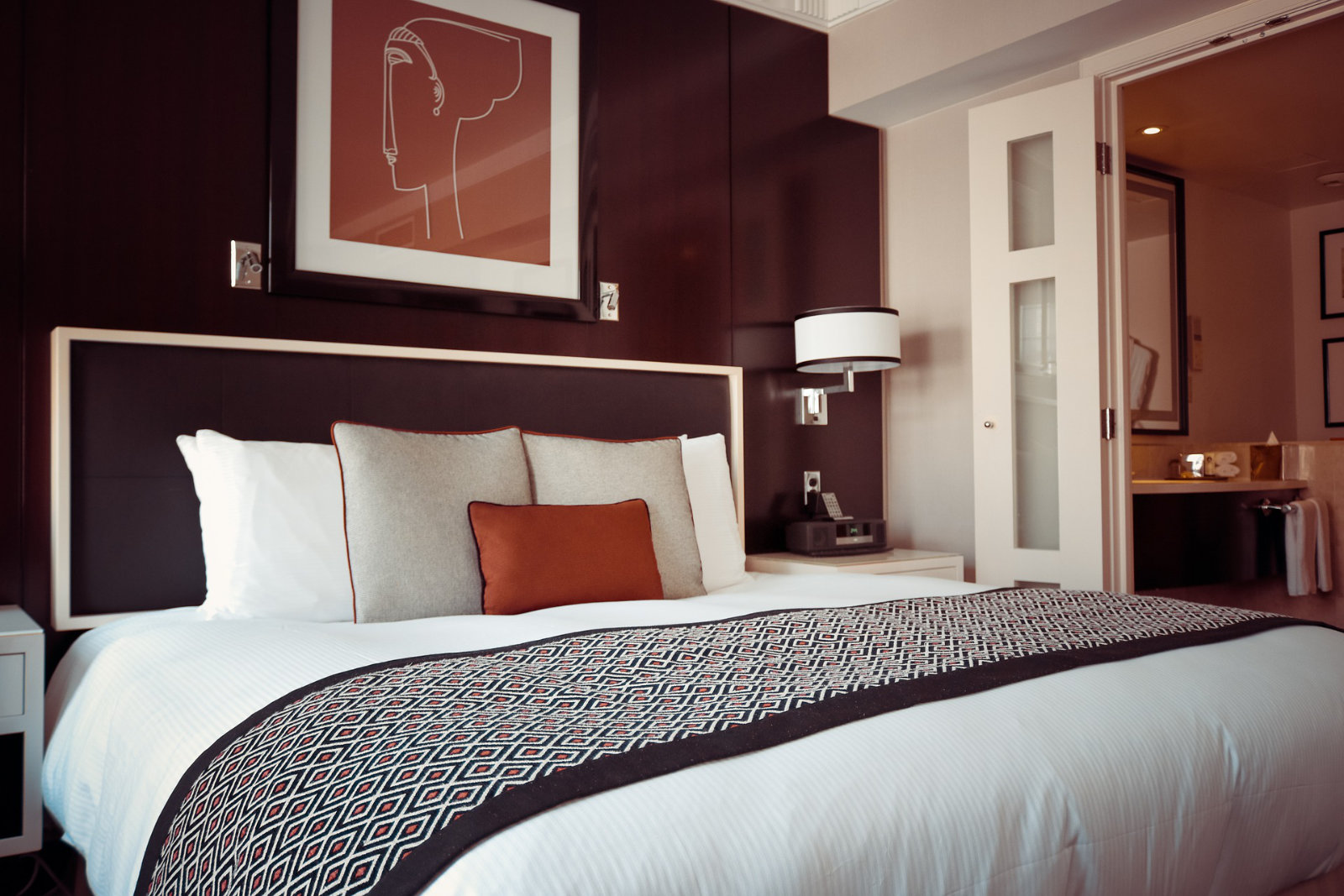 hotel-room-Napa.jpg