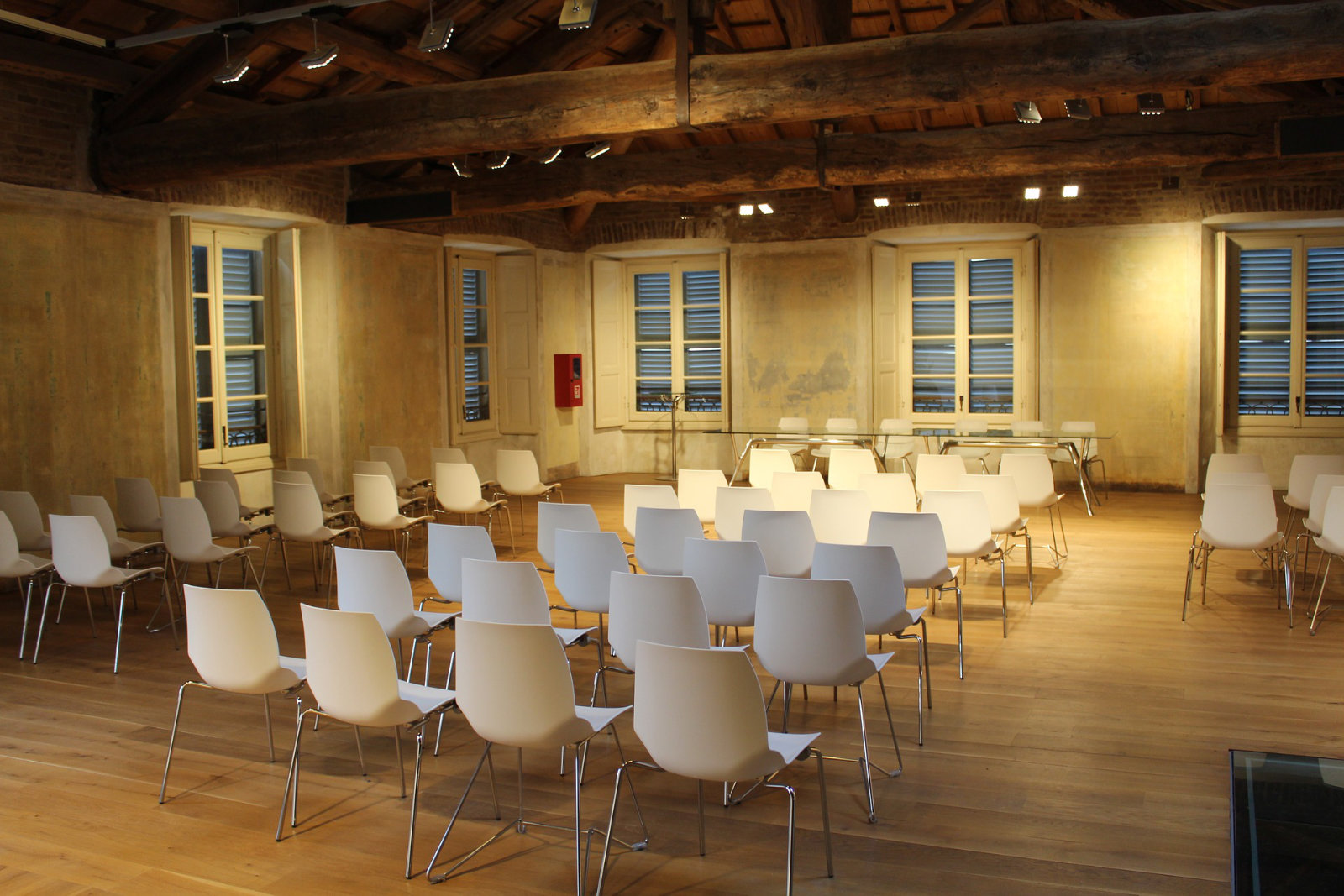 meeting-room-rustic-white.jpg