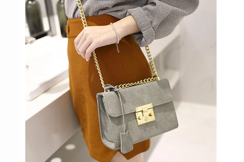 grey chain shoulder bag