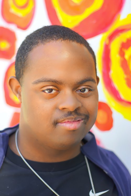 Michael Holmes