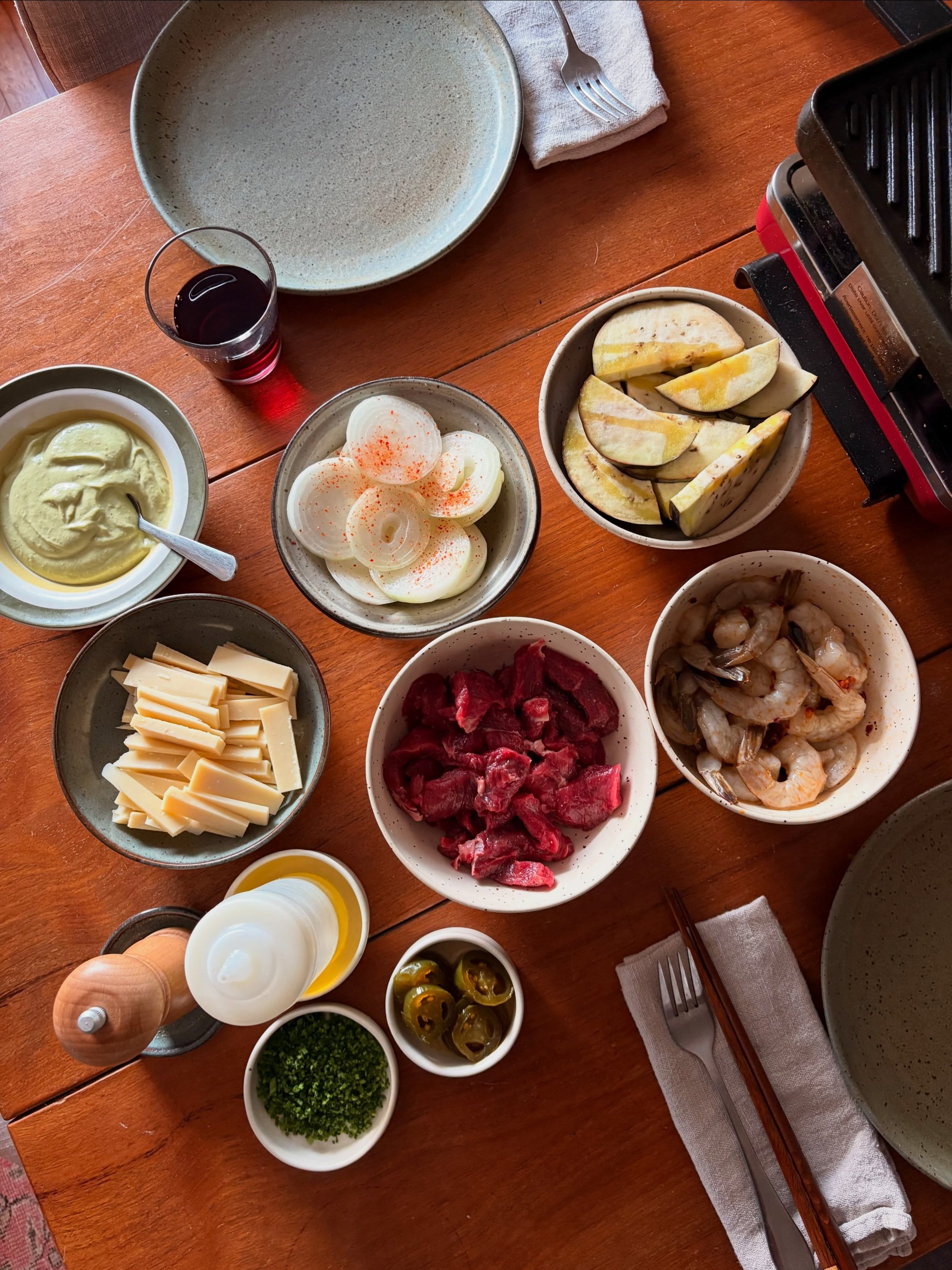 Early fall!
Raclette grill - always nostalgic, my parents busted it out on special occasions when we were kids. Now we&rsquo;re the ones inviting them over :)

Went around the trail - it had been a while!

Pine-smoked mussels, dulse, creole aioli

Sc