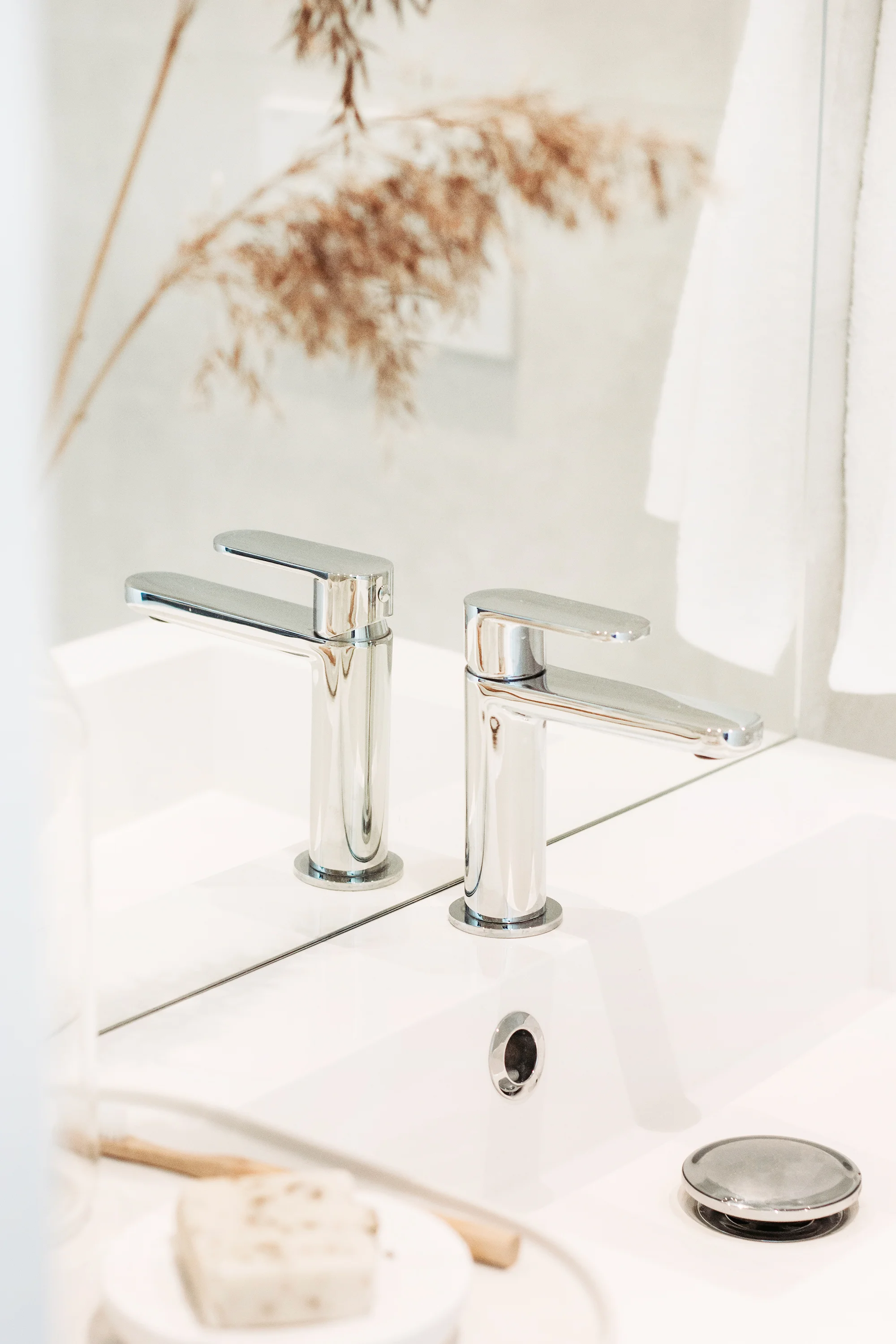 Home Tour: Our Small Guest Bathroom | Vårt gästbadrum | Scandinavian interior design | Minimalist style | By Sandramaria | Sandramarias.com