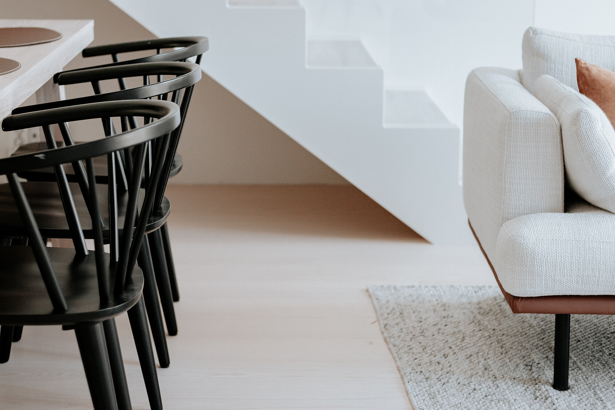 Höstens snyggaste bordsdekorationer av udda vaser | DIY bordsdekoration | Scandi interior By Sandramaria