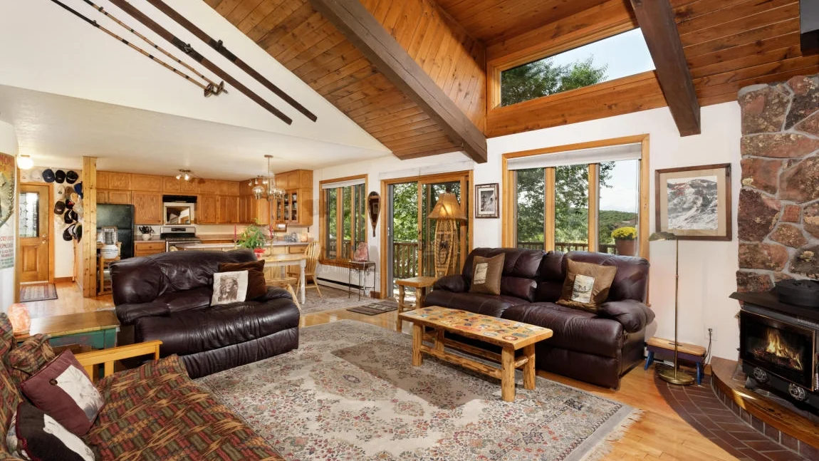 1521 Panorama Drive 2018.jpg