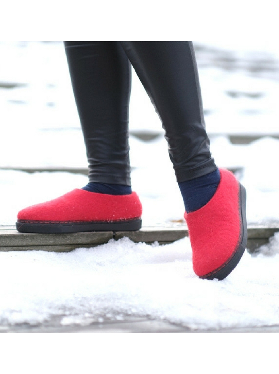 Women's Organic Wool Loafers Mono Red - FELT FORMA 4.jpg