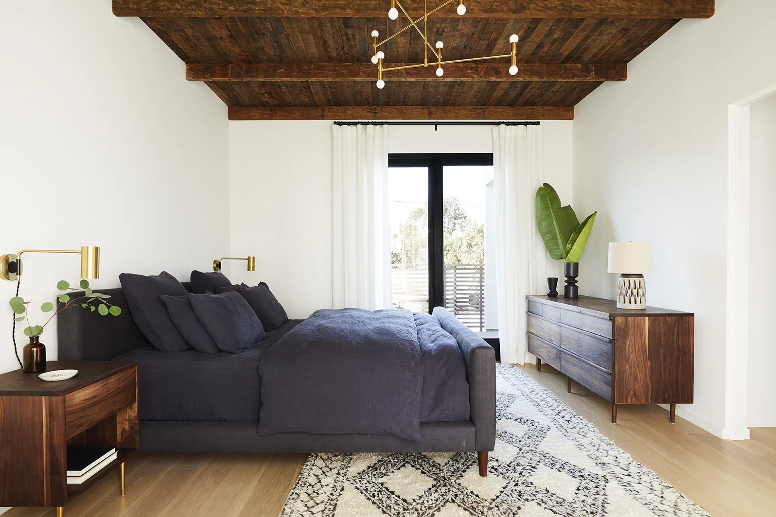 Jette_Rialto_Bedroom_Master_013.jpg