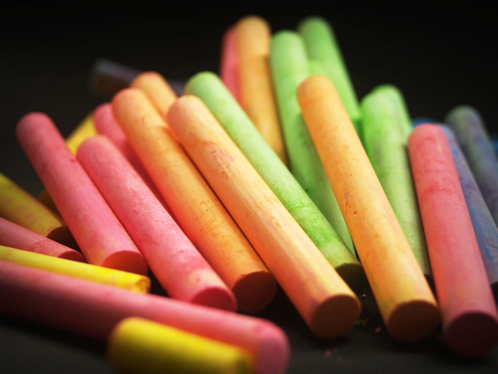 chalk-1551565_1920.jpg