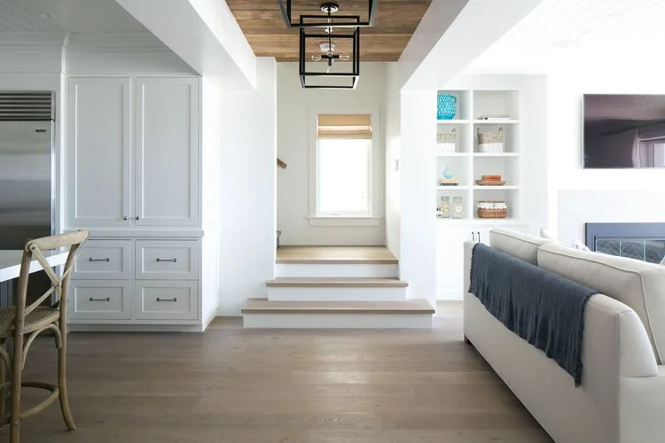Beach Pretty House Tour: California Living..by Interior Designer Kelly Nutt.