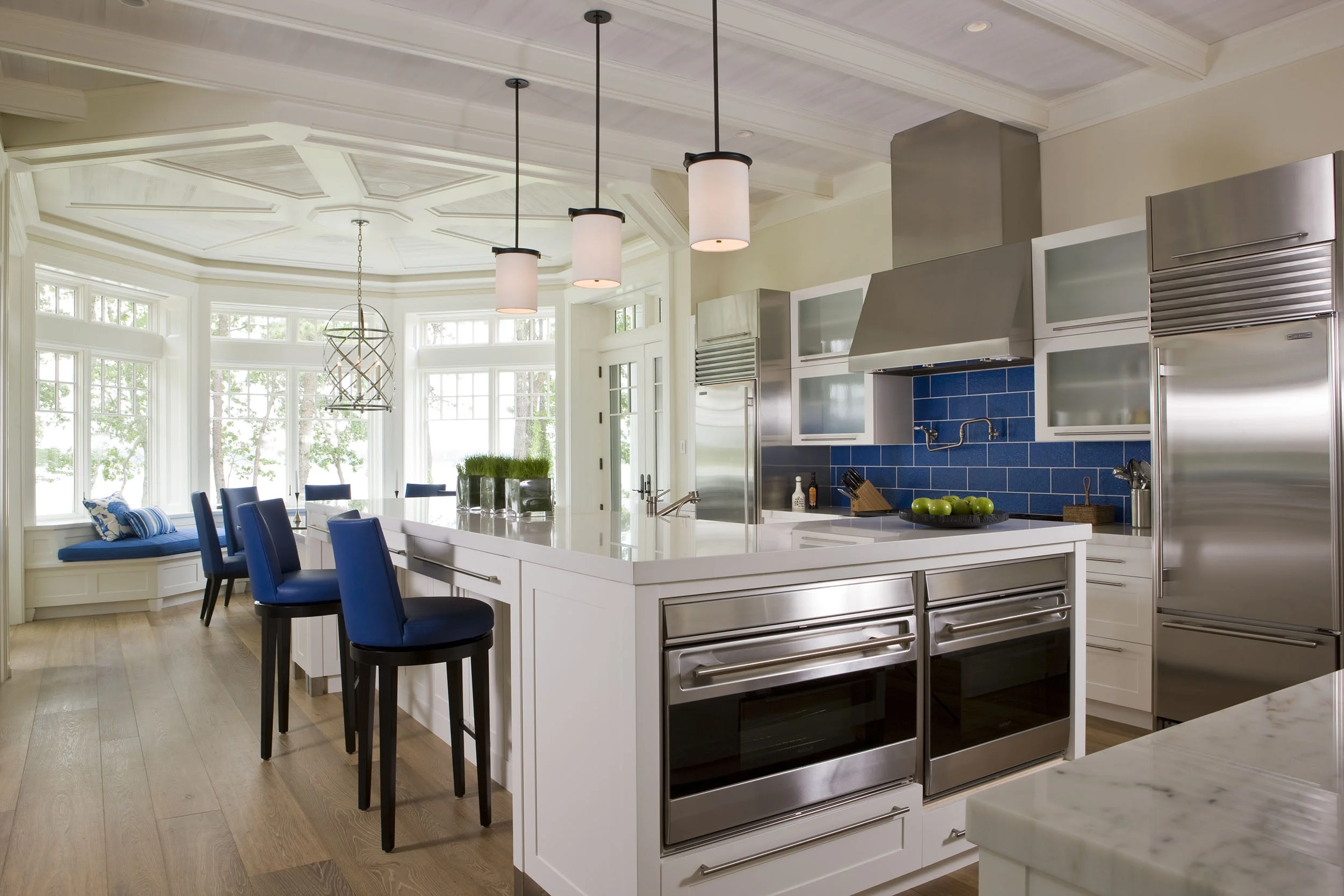 This kitchen is fabulous! I love the detail the builders put into the breakfast nook.