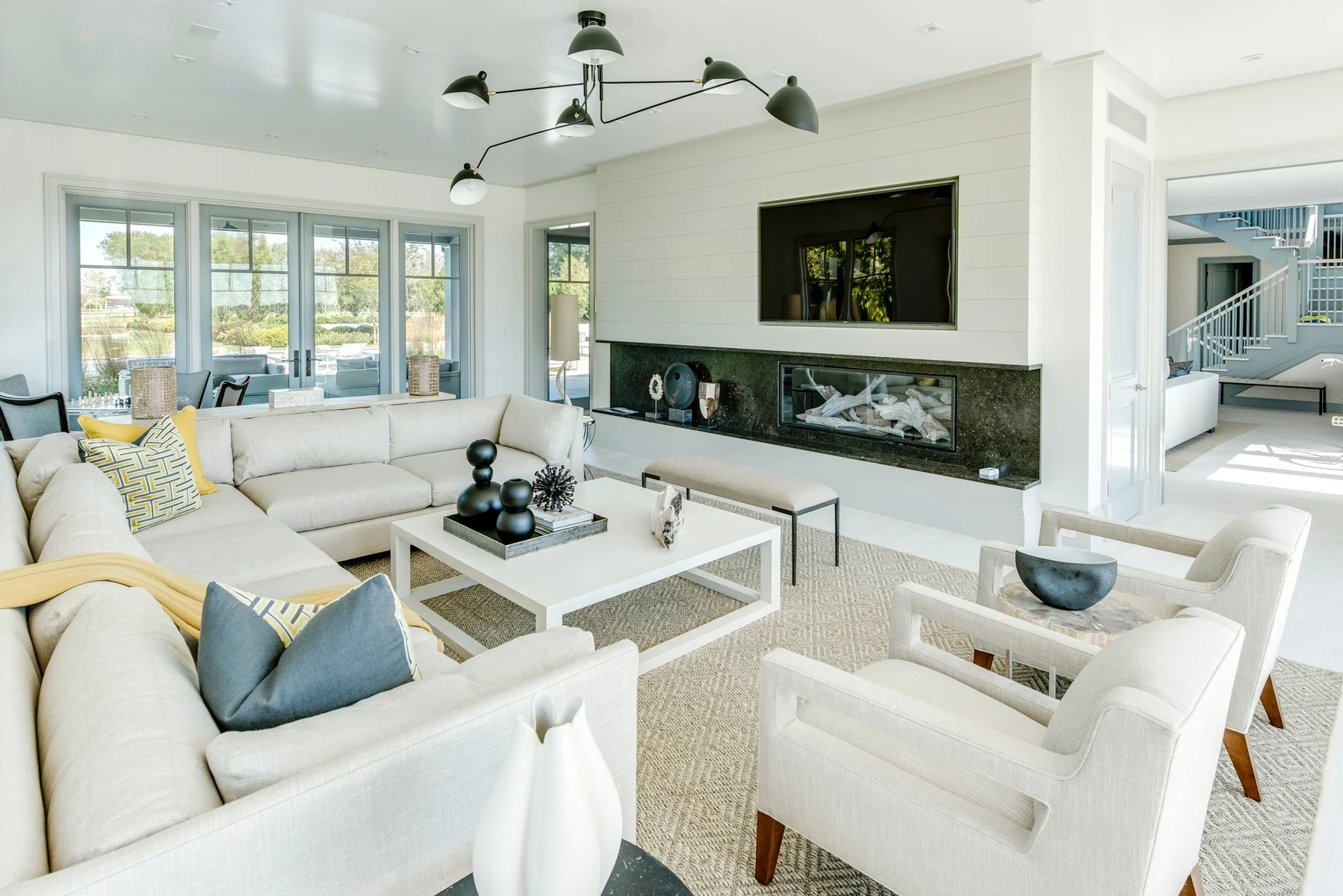 Breath Taking Beach House in the Hamptons 39.jpg