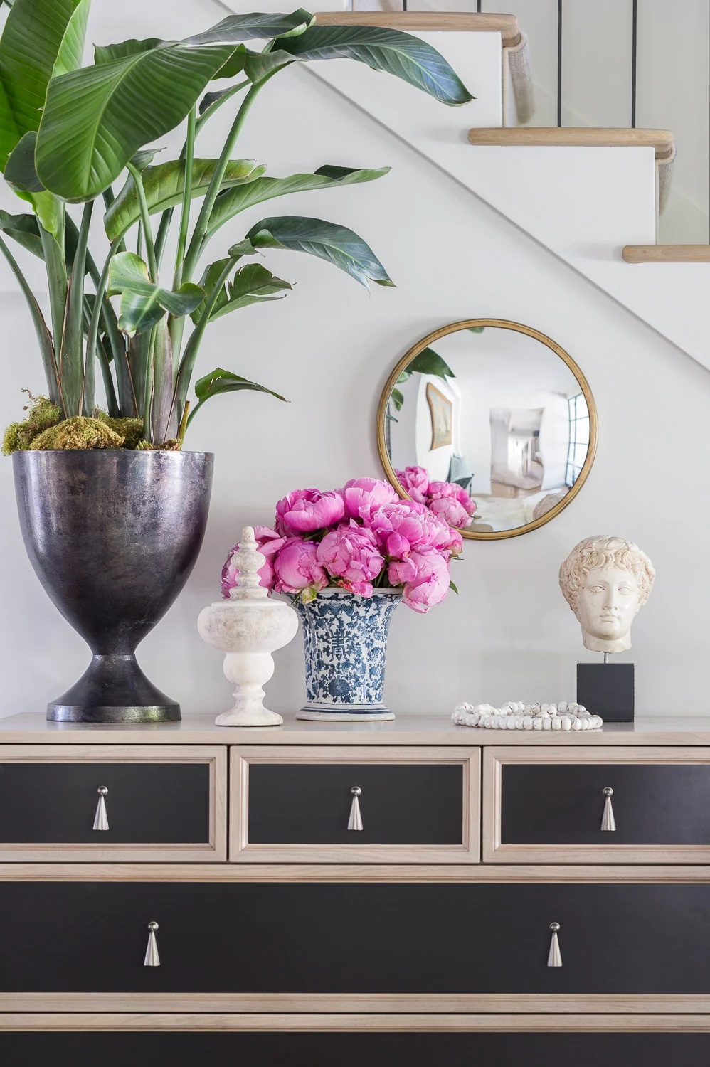 This Designer Created a Bainbridge Island Home with Beautiful Timeless Sophistication 3.jpg
